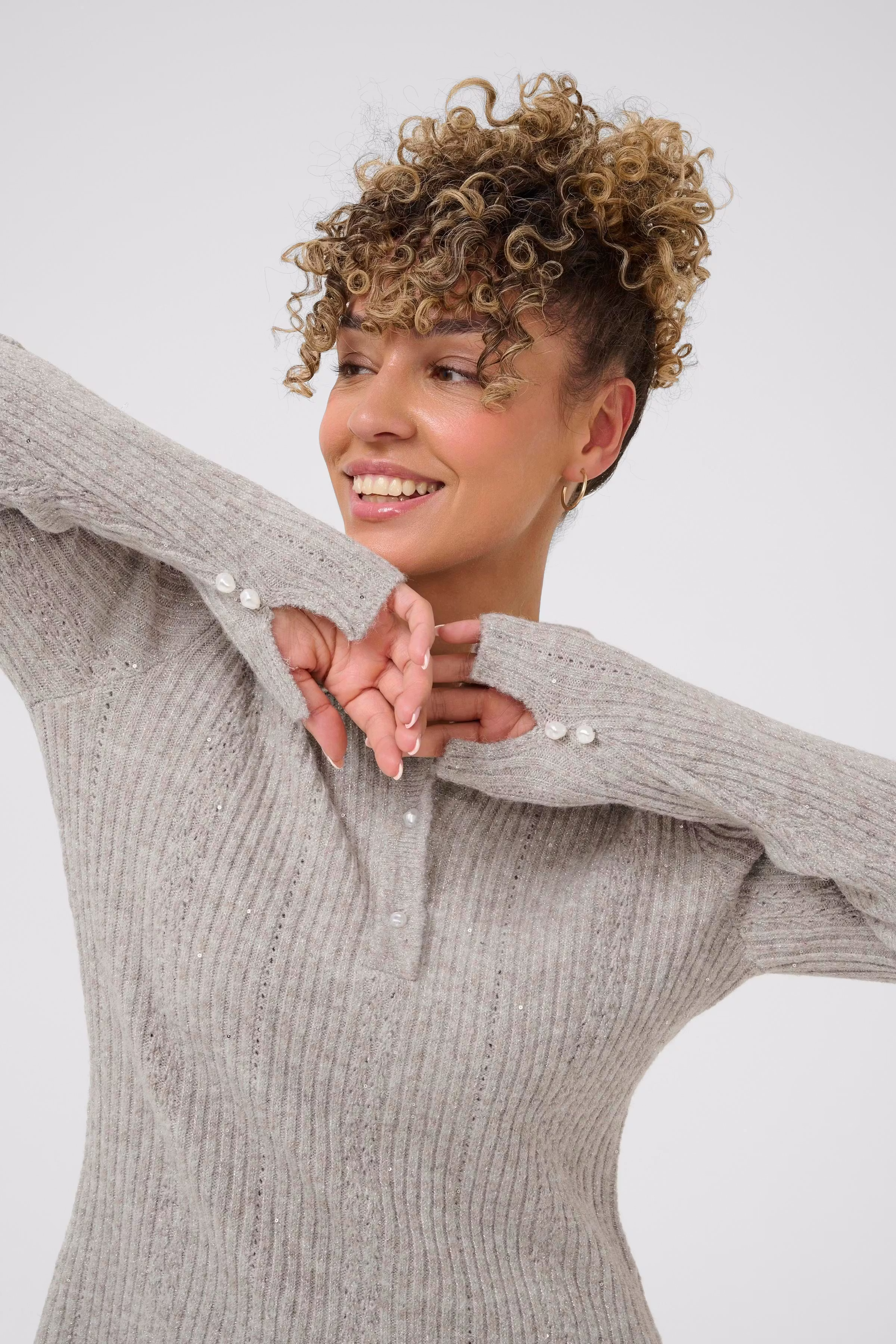 CRJolly Pullover LOOKBOOK DETAIL 10614426-1613051