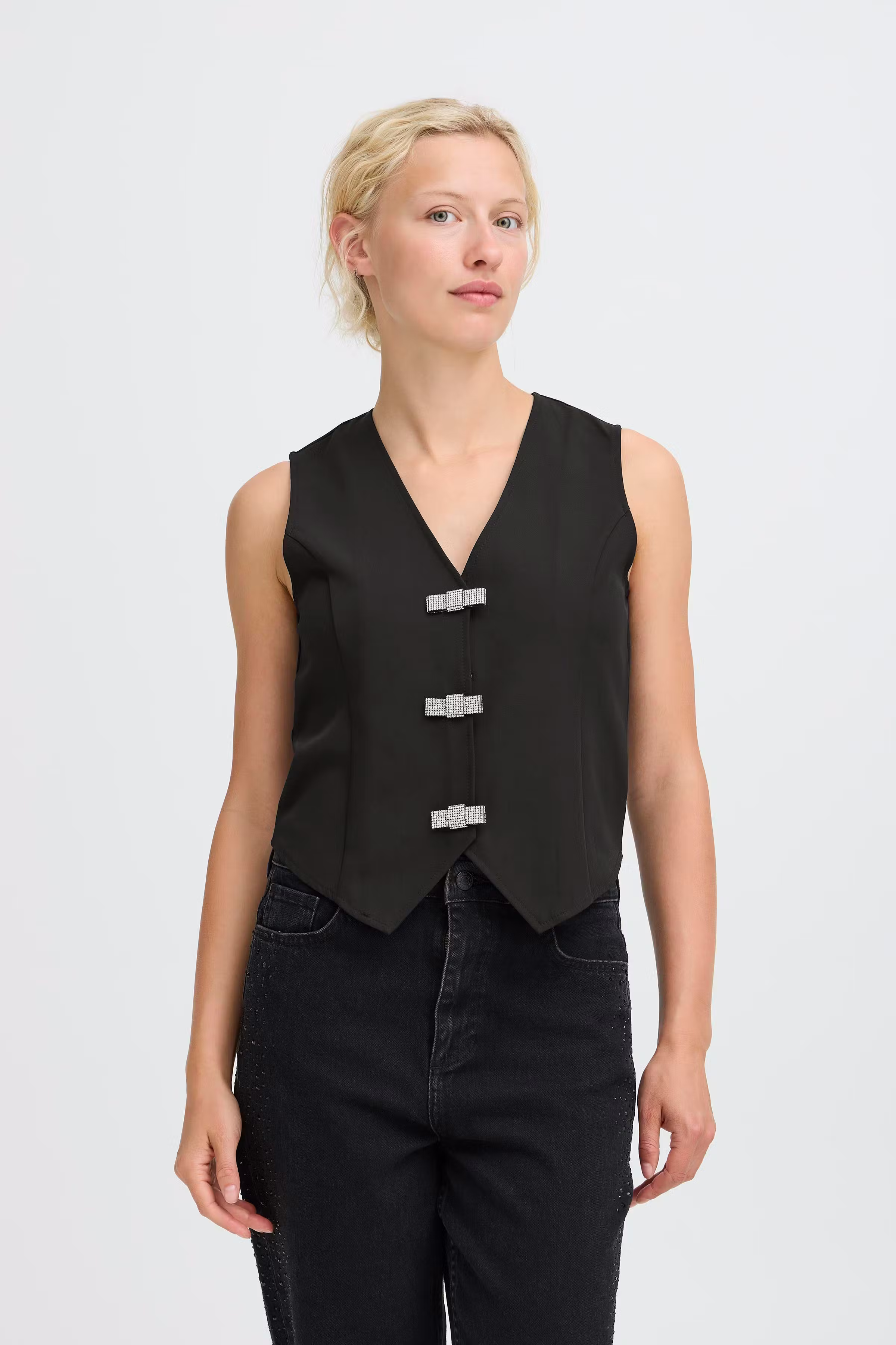 BYTAE Vest LOOKBOOK FRONT 20818302-194008