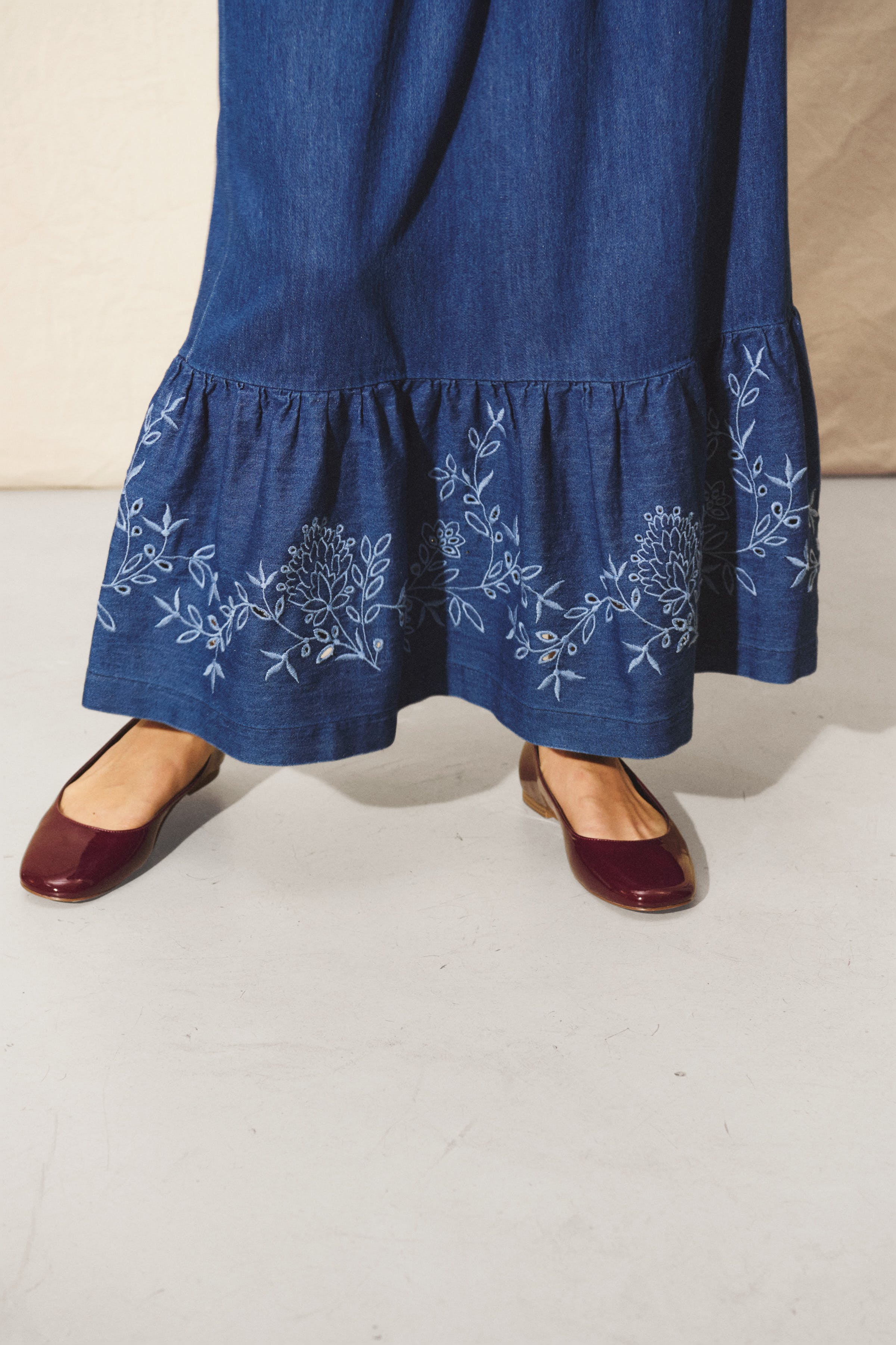 ThamaraPW Rok LOCATION NONE 30309809-303982