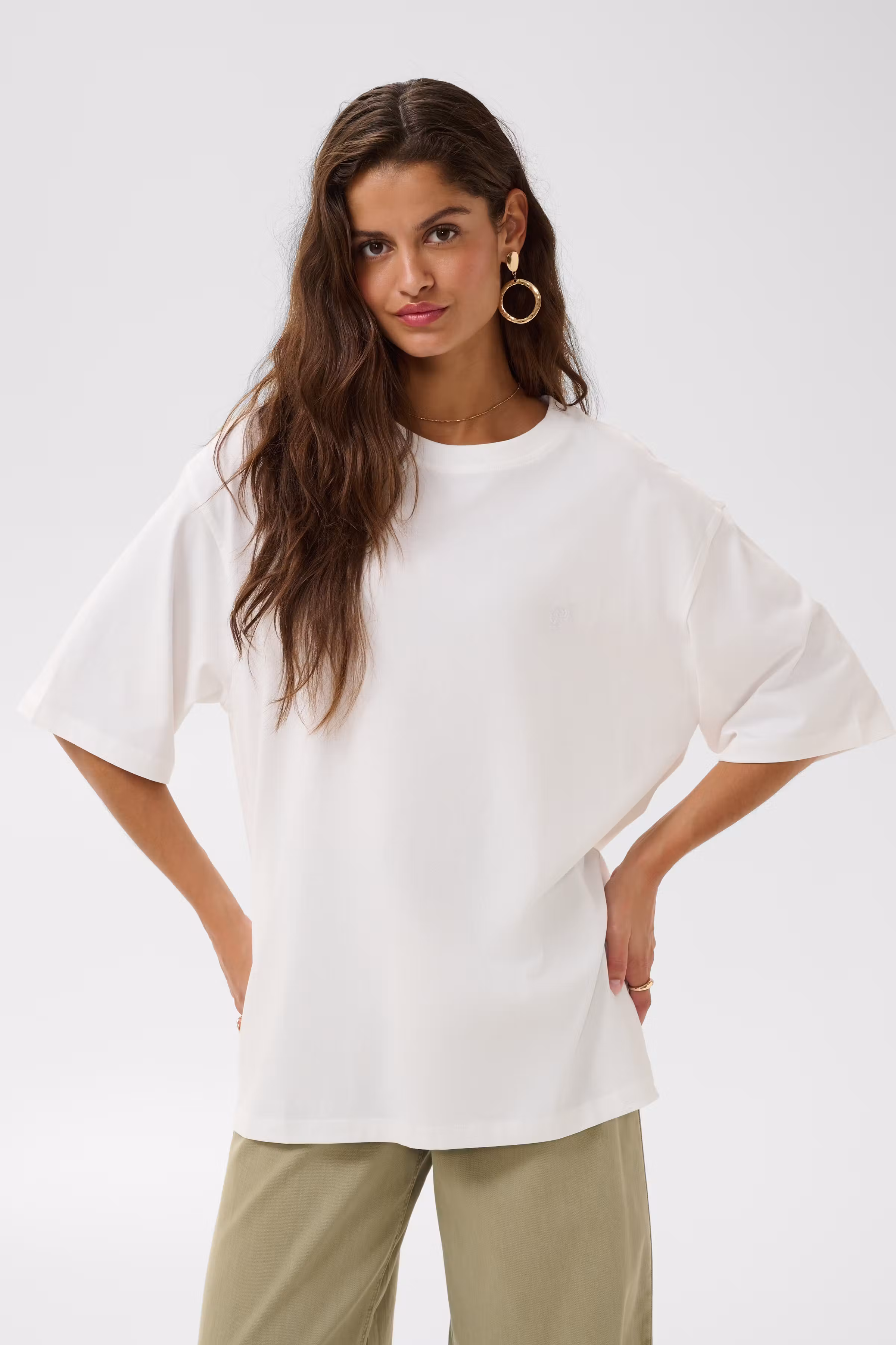 CROkina T-shirt LOOKBOOK FRONT 10613278-110602
