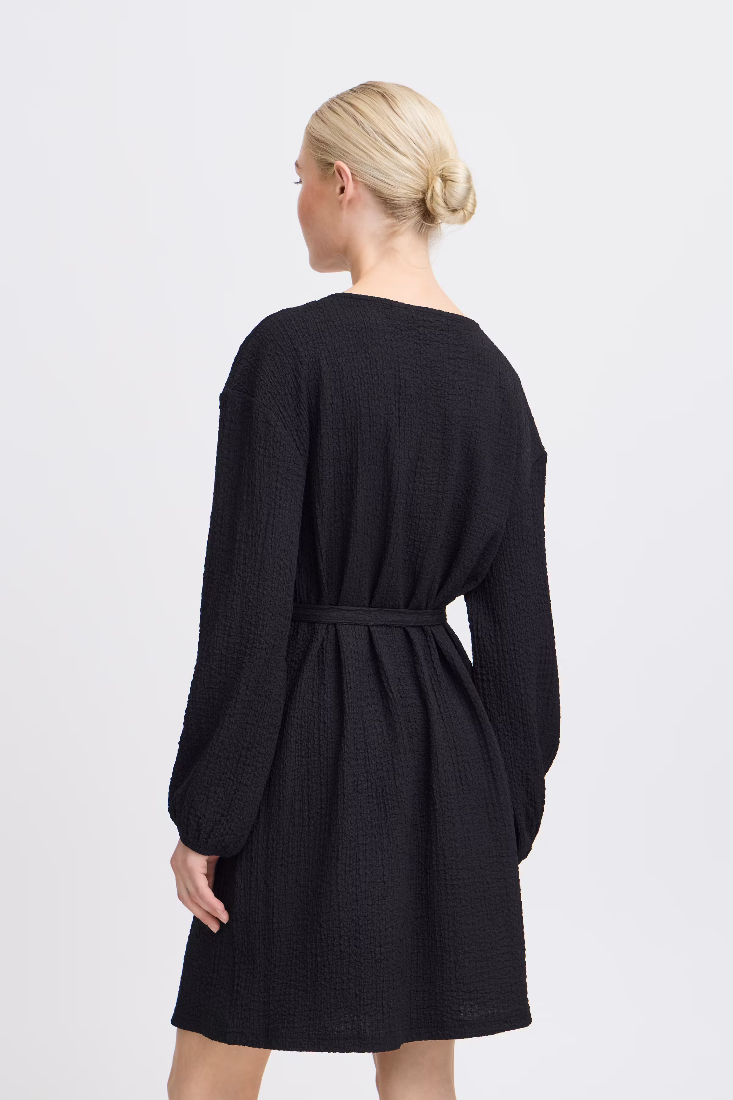 BYPERILLA Kjole LOOKBOOK BACK 20815481-200451