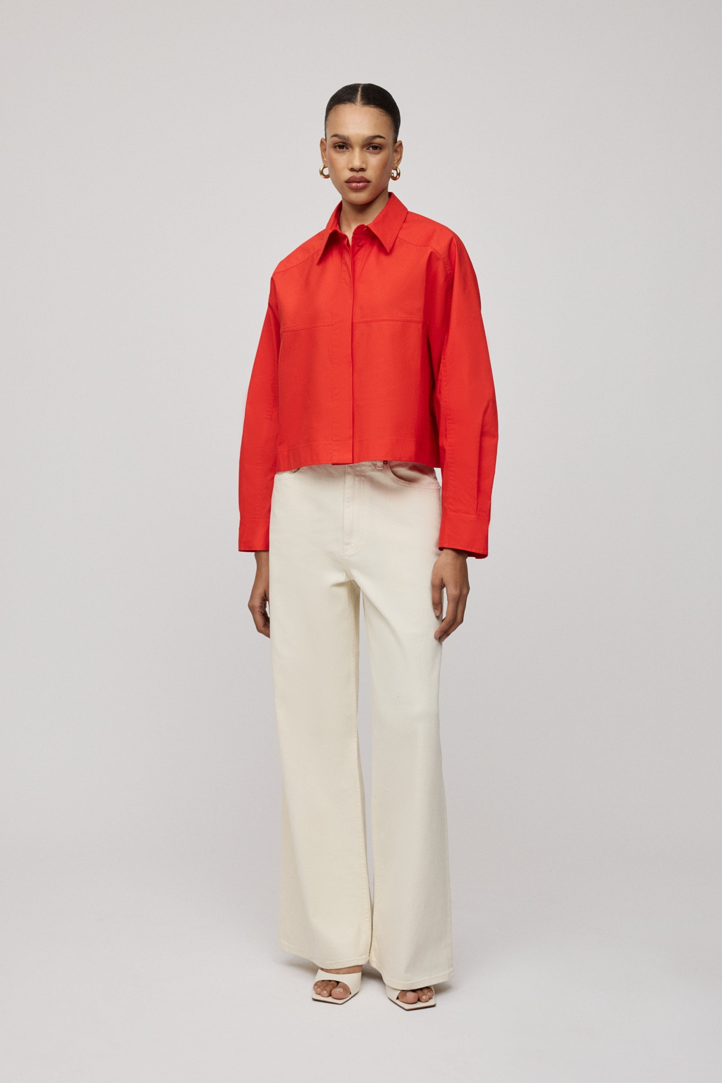 BRITTNEY Blouse LOOKBOOK FRONT 30600489-RE330