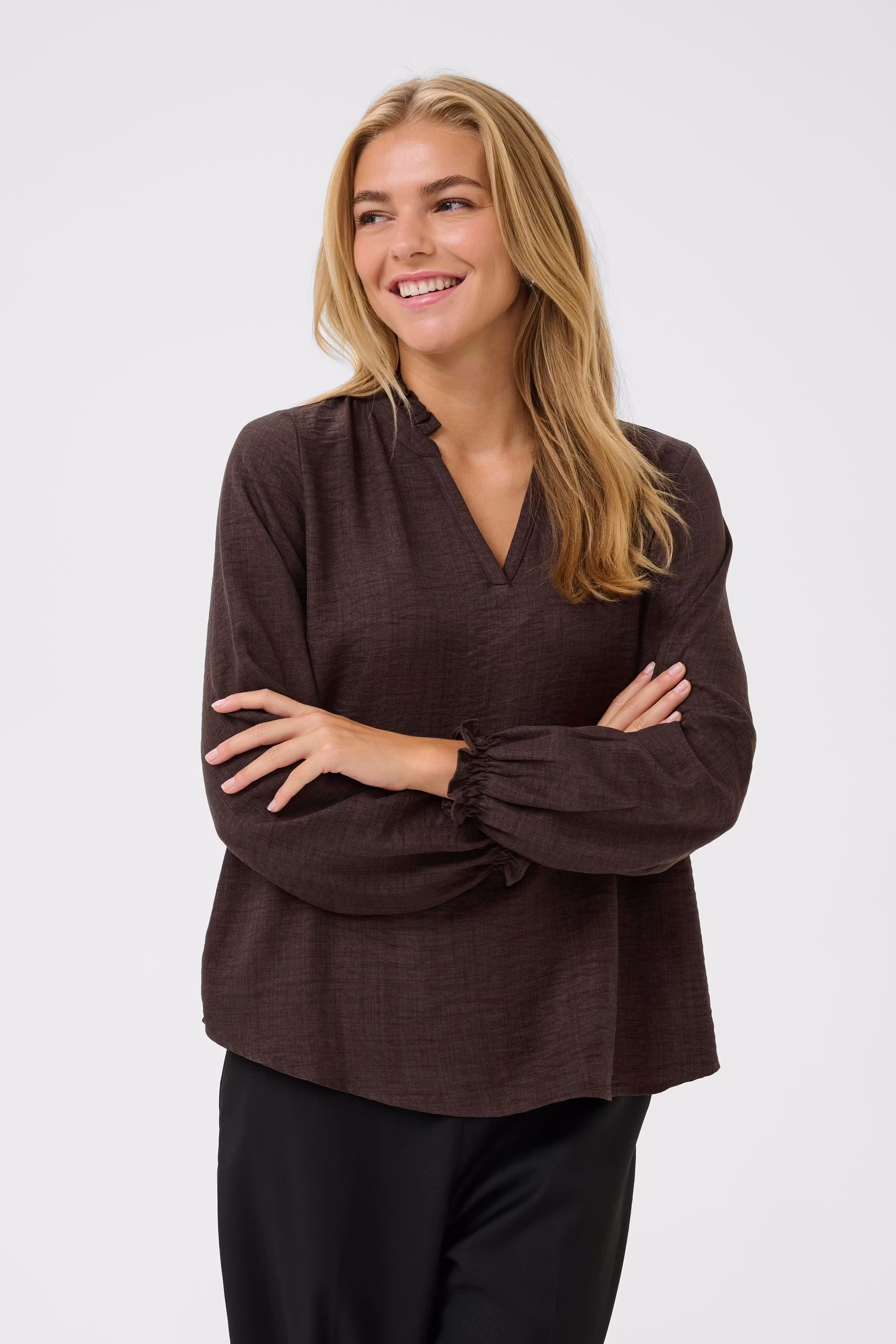 BPoda Blouse LOOKBOOK FRONT 40200075-1911111