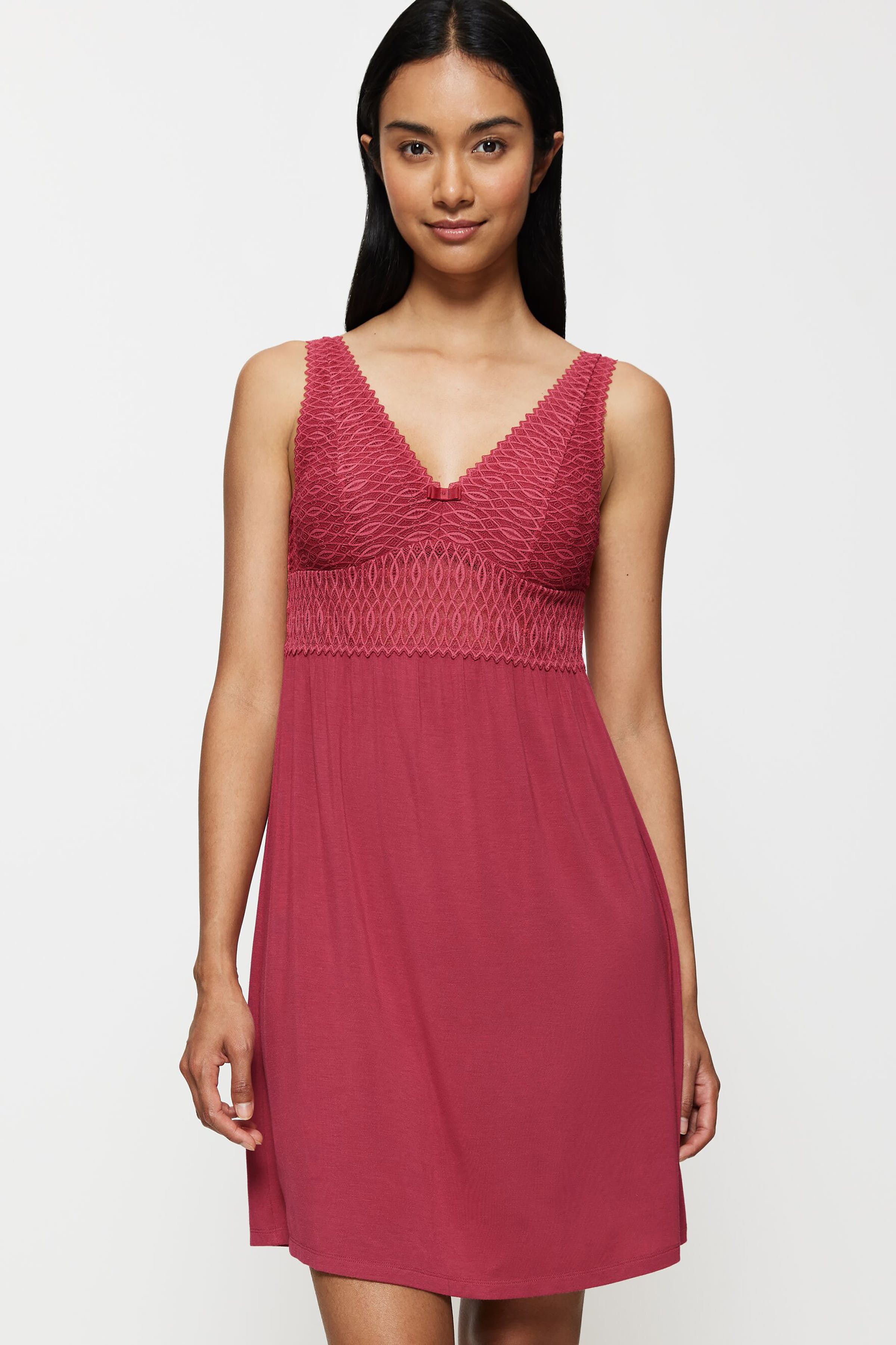 Triumph Night dress LOOKBOOK FRONT 40500247-T7831