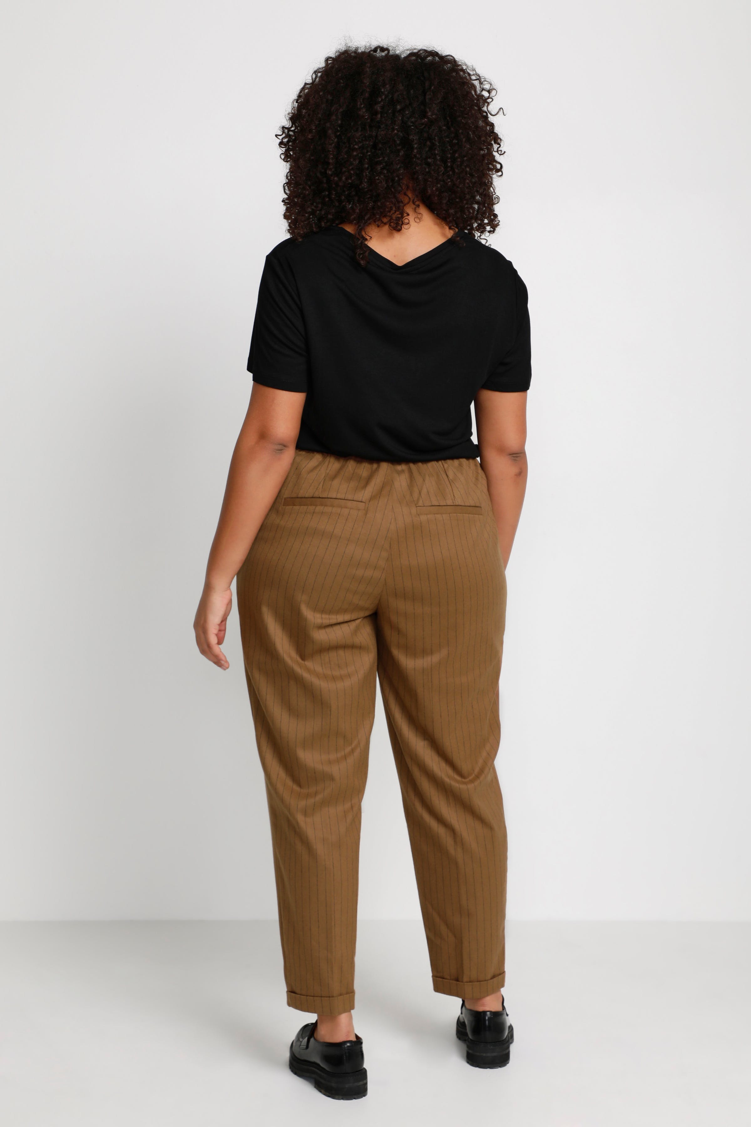 KCelonda Trousers LOOKBOOK BACK 10581078-103247