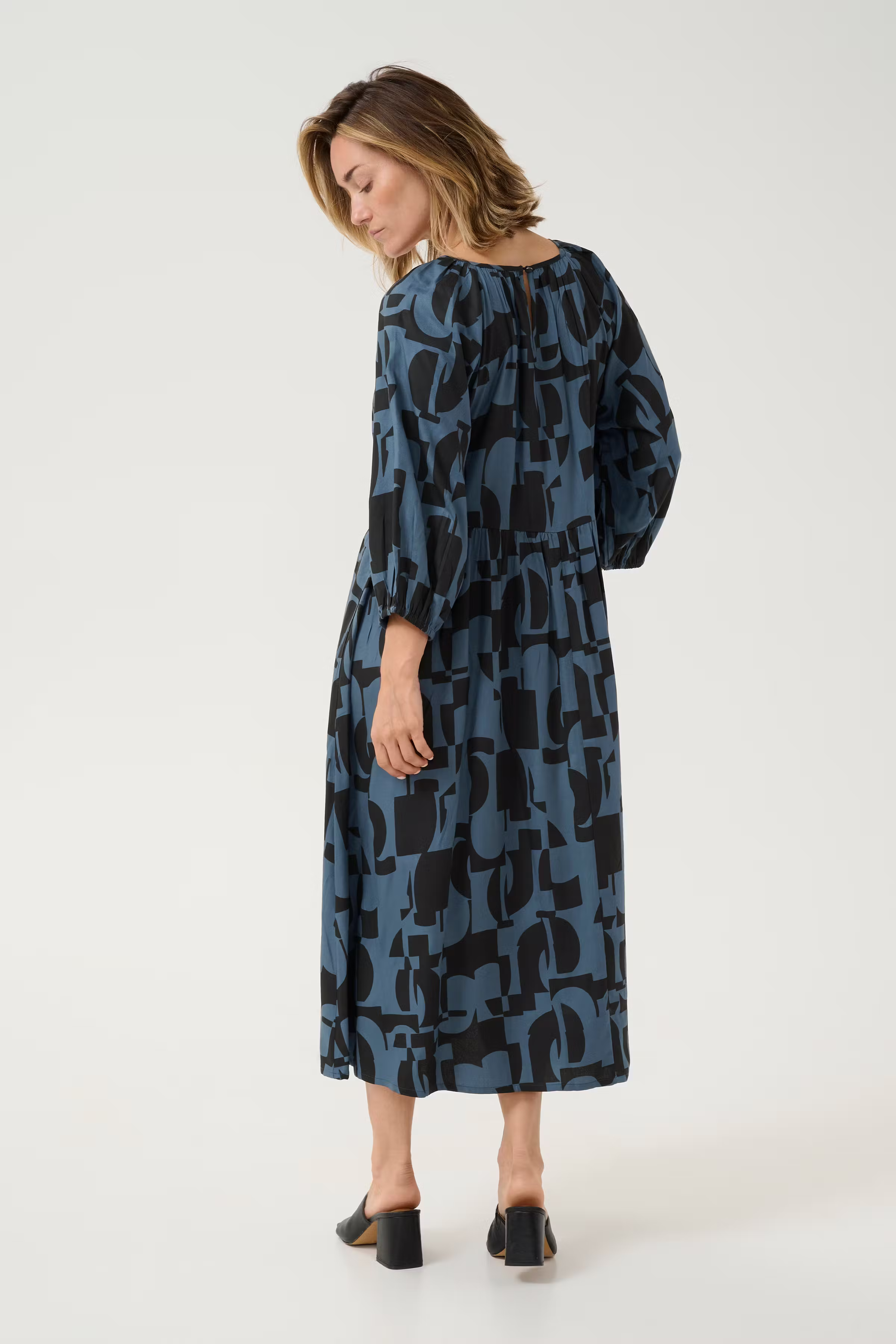 BPzia KlÃ¤nning LOOKBOOK BACK 10590748-106738B