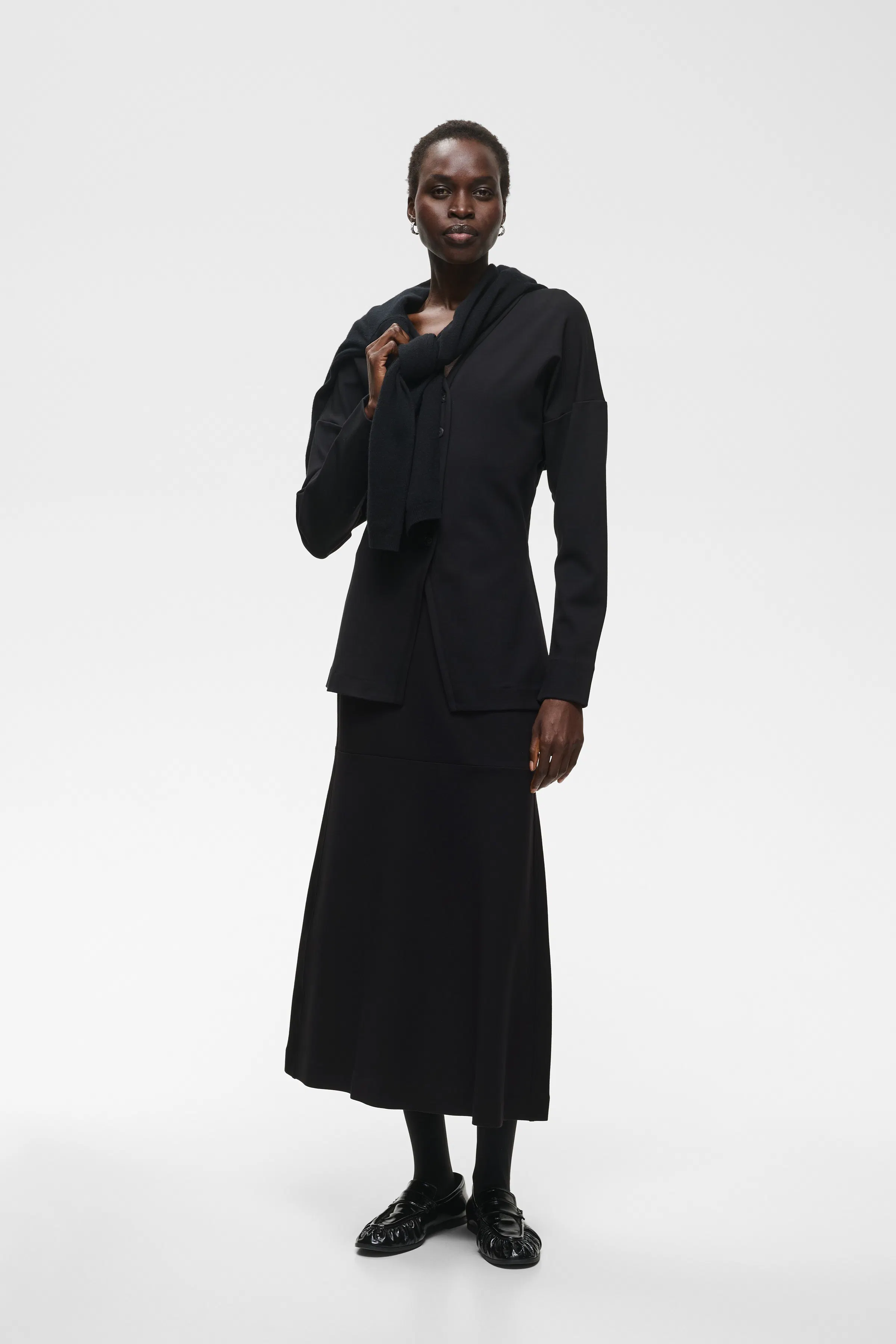 BAYAIW Kjol LOOKBOOK FRONT 30113047-194008