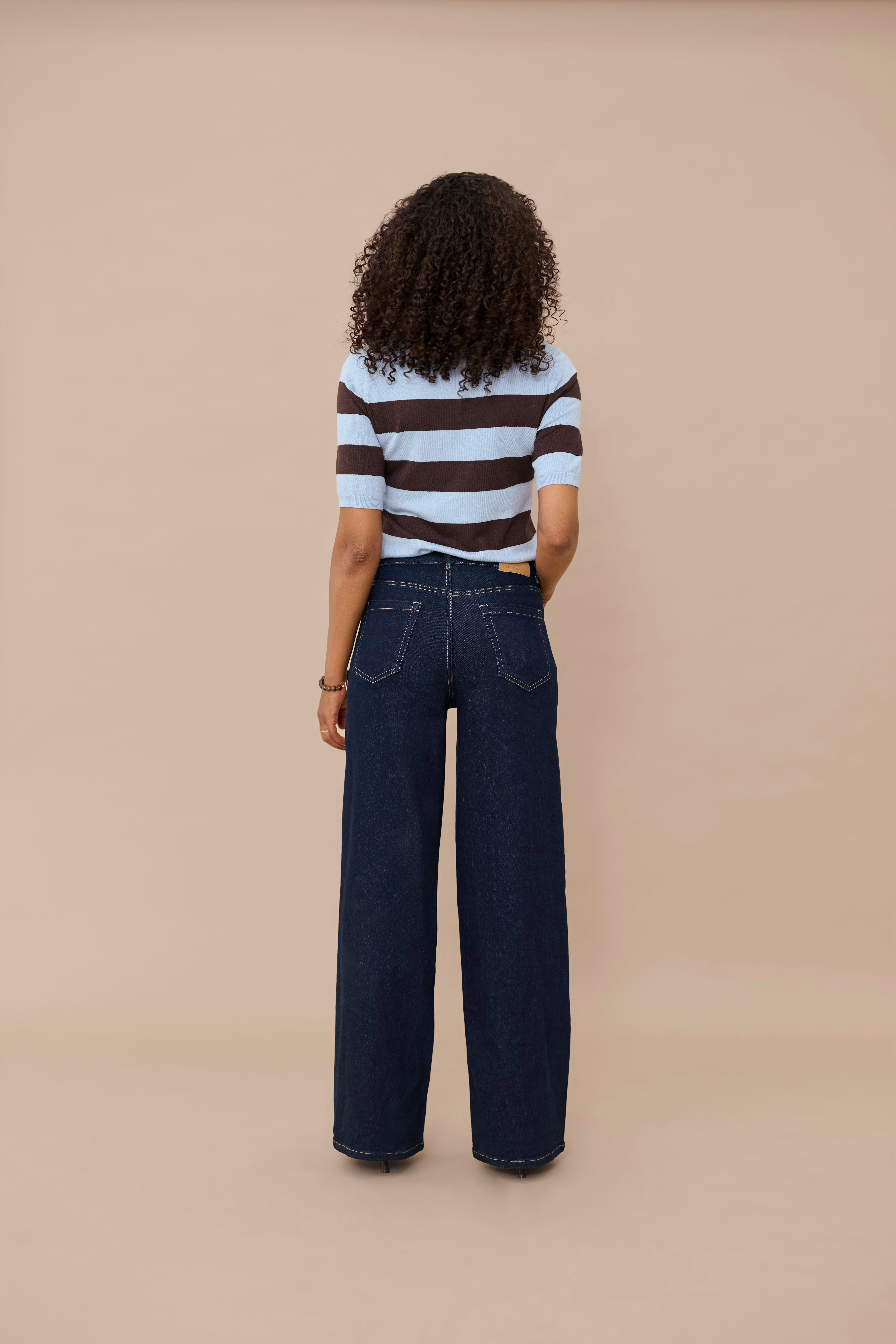 KAlizza Pullover LOCATION NONE 10508410-109657
