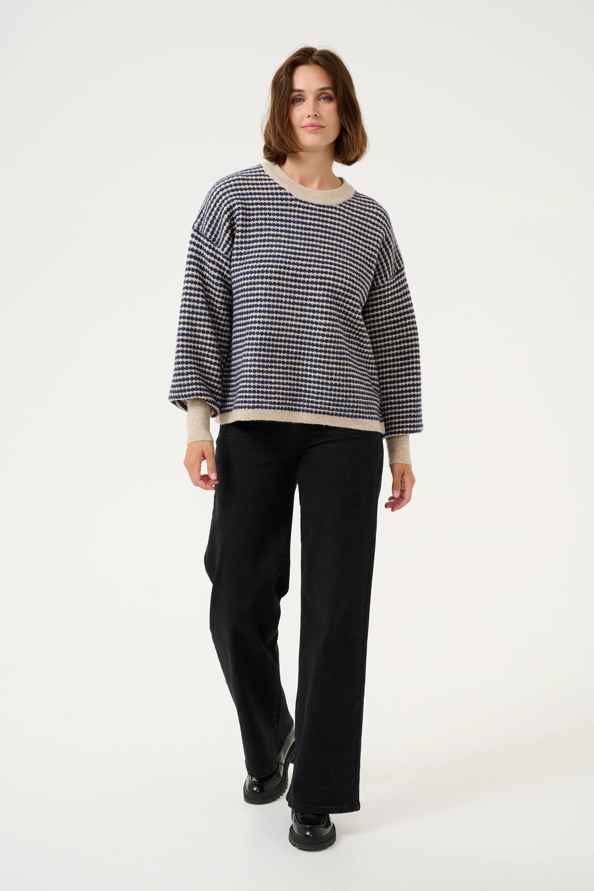 KAellery Genser LOOKBOOK FRONT 10509032-106867