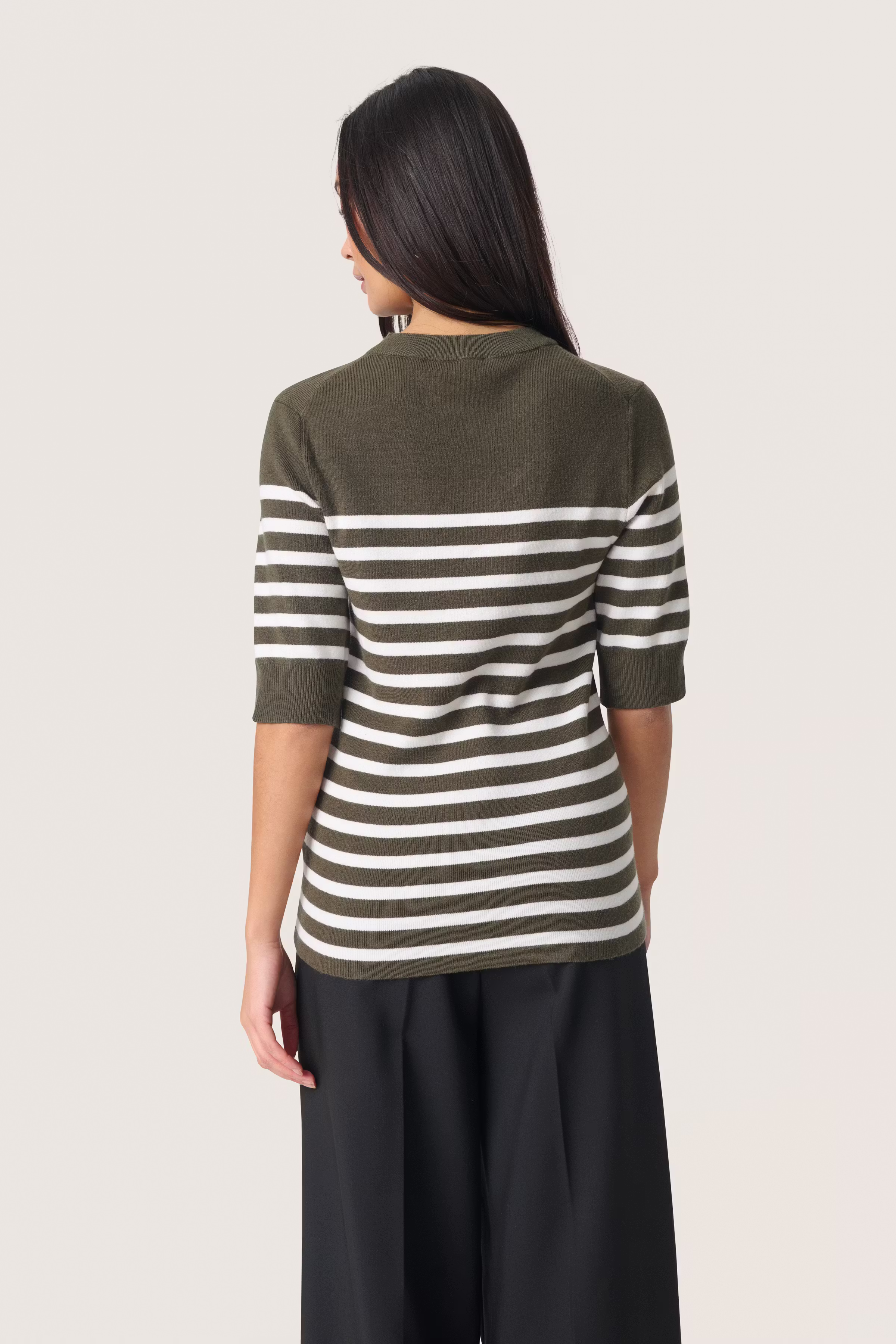 SLSpina Pullover LOOKBOOK BACK 30407591-303925