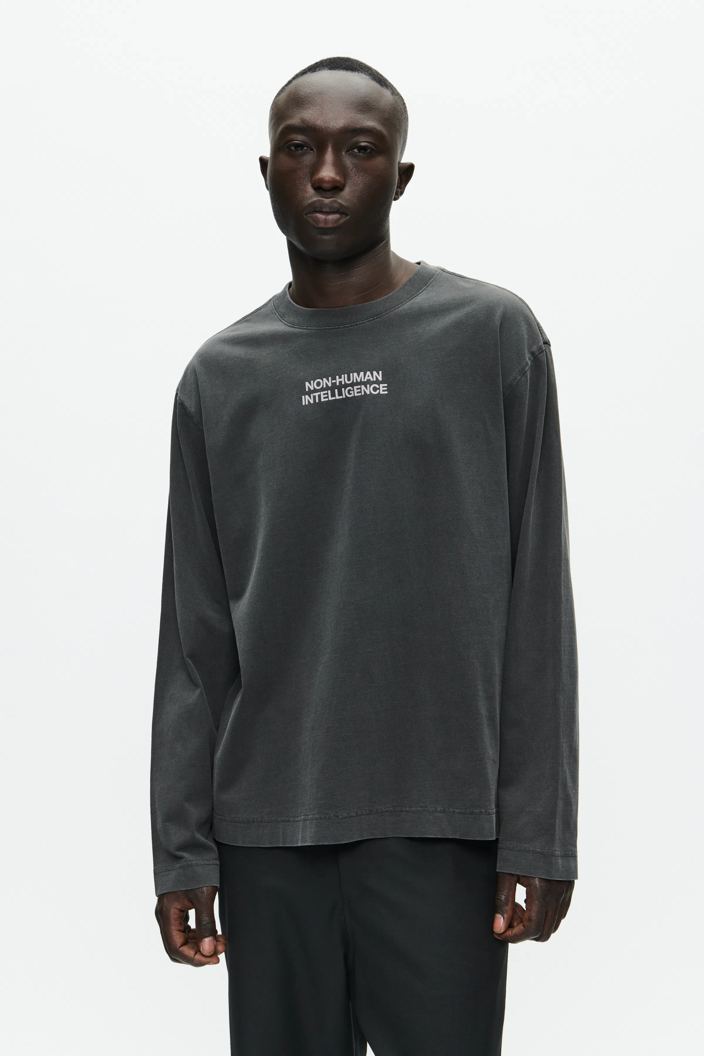 WWRyan T-shirt LOOKBOOK FRONT 30251796-304420