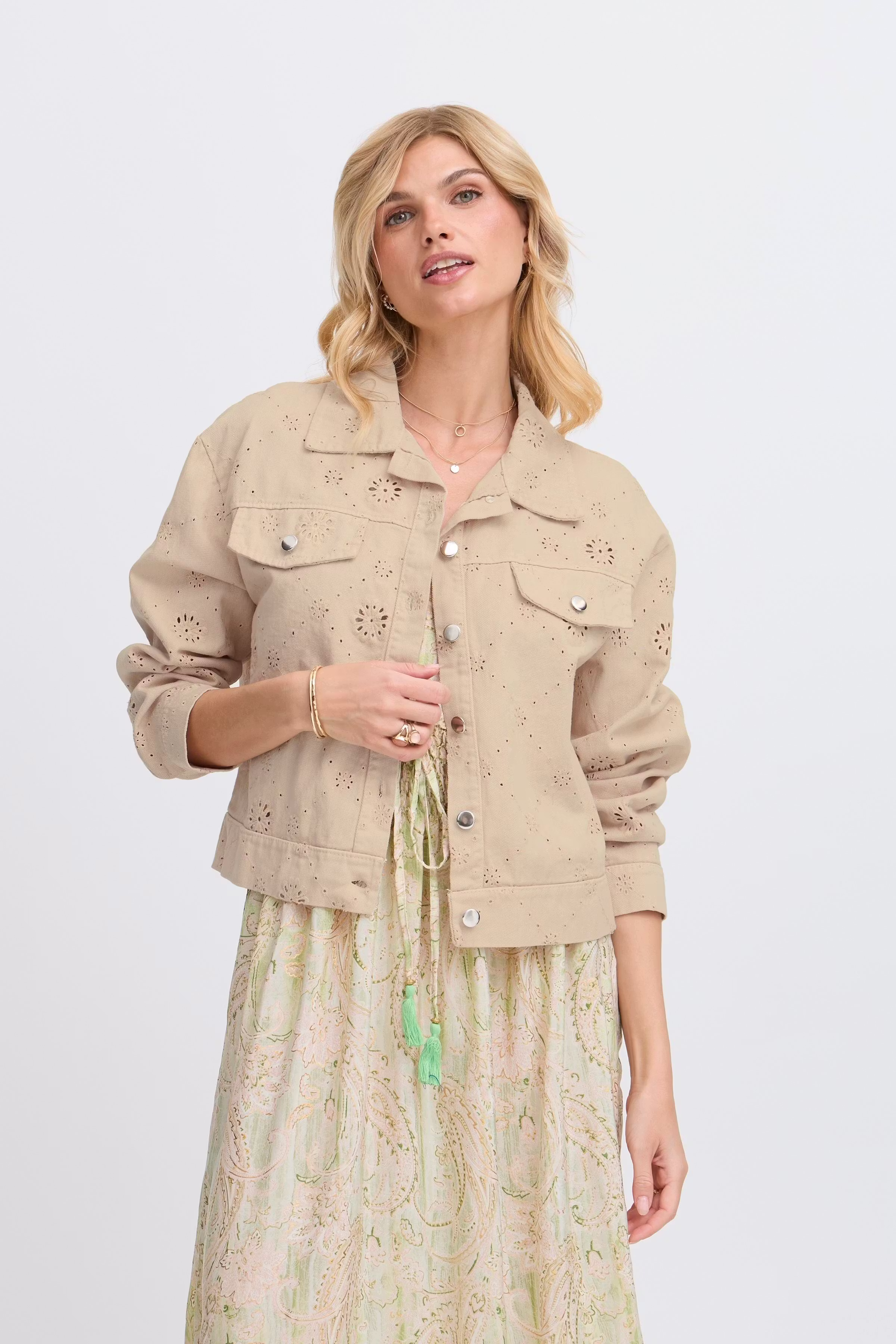 SBJADZIA Casual jakke LOOKBOOK FRONT 22100701-130907