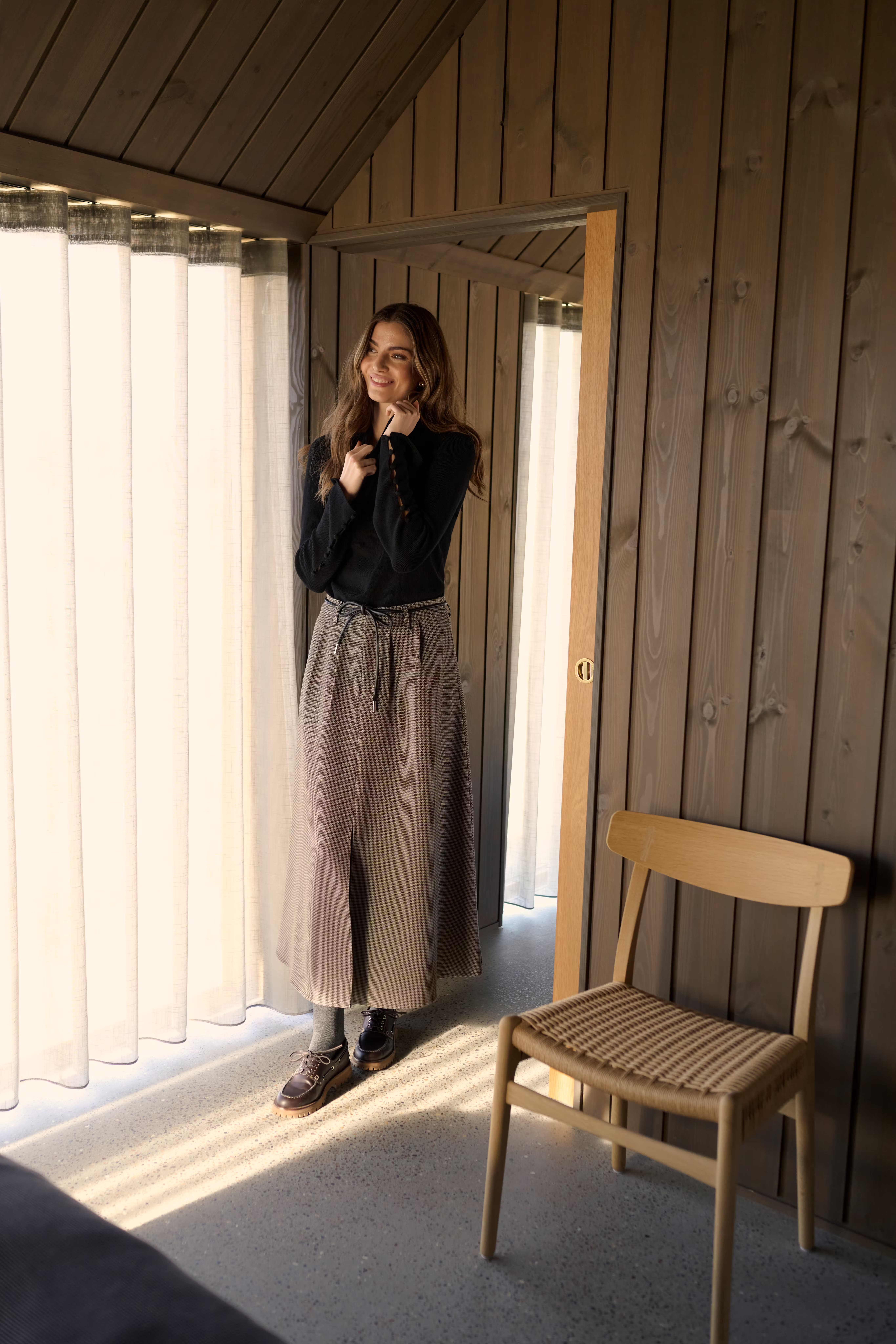 KAelyah Rok LOCATION NONE 10510847-108548