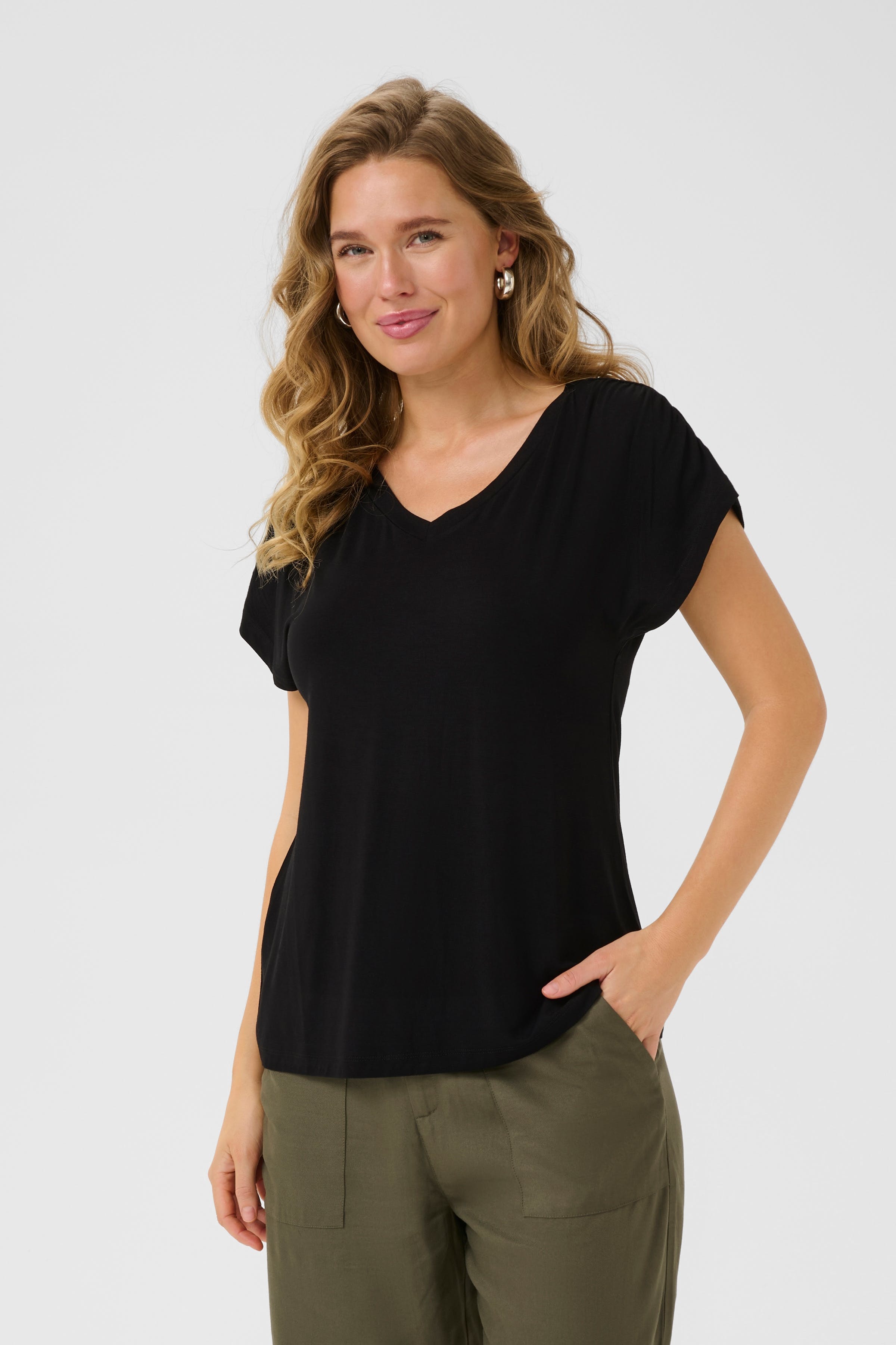 BPally T-shirt LOOKBOOK FRONT 10590938-100121B