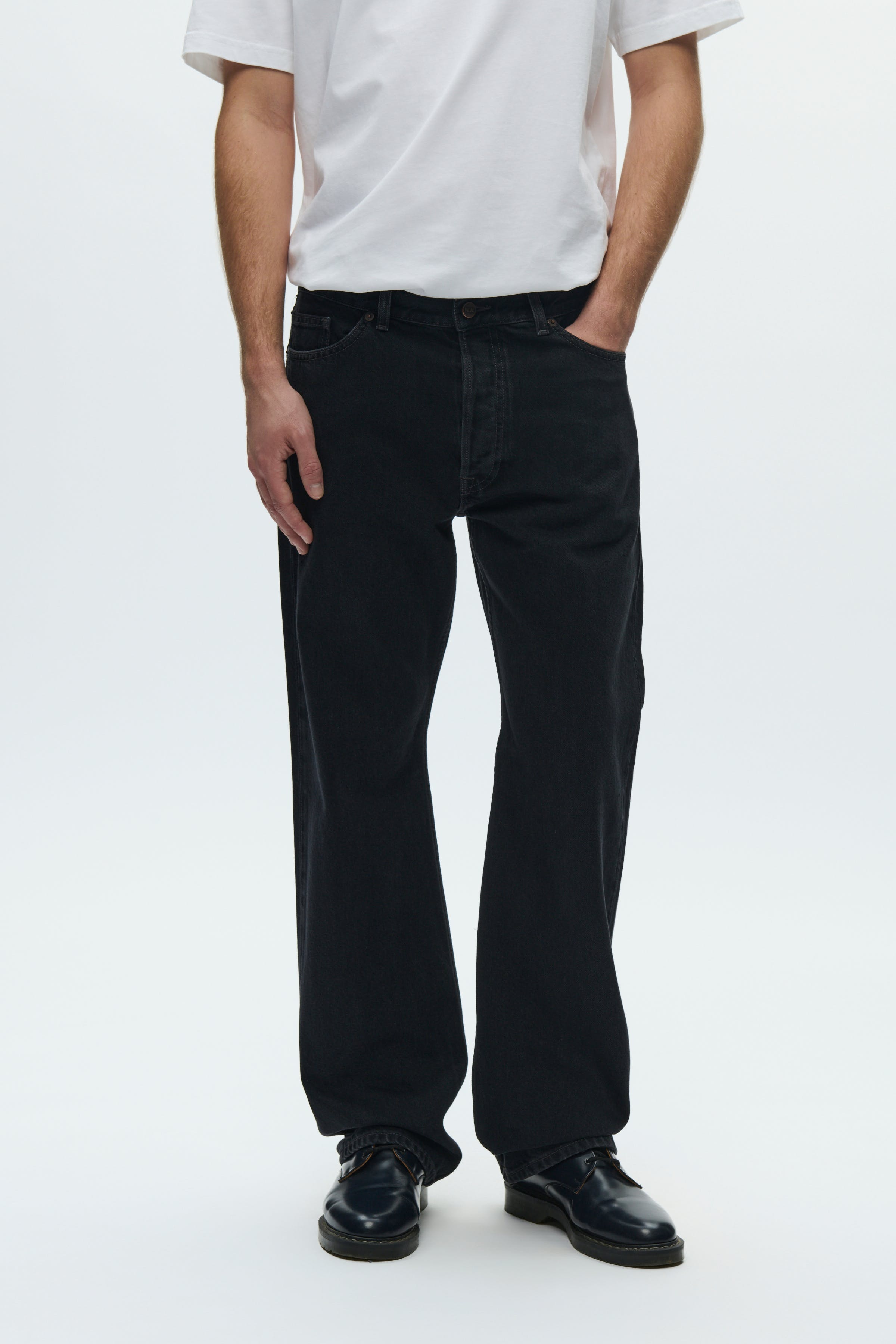 WWType 2 Jeans LOOKBOOK FRONT 30251601-304315