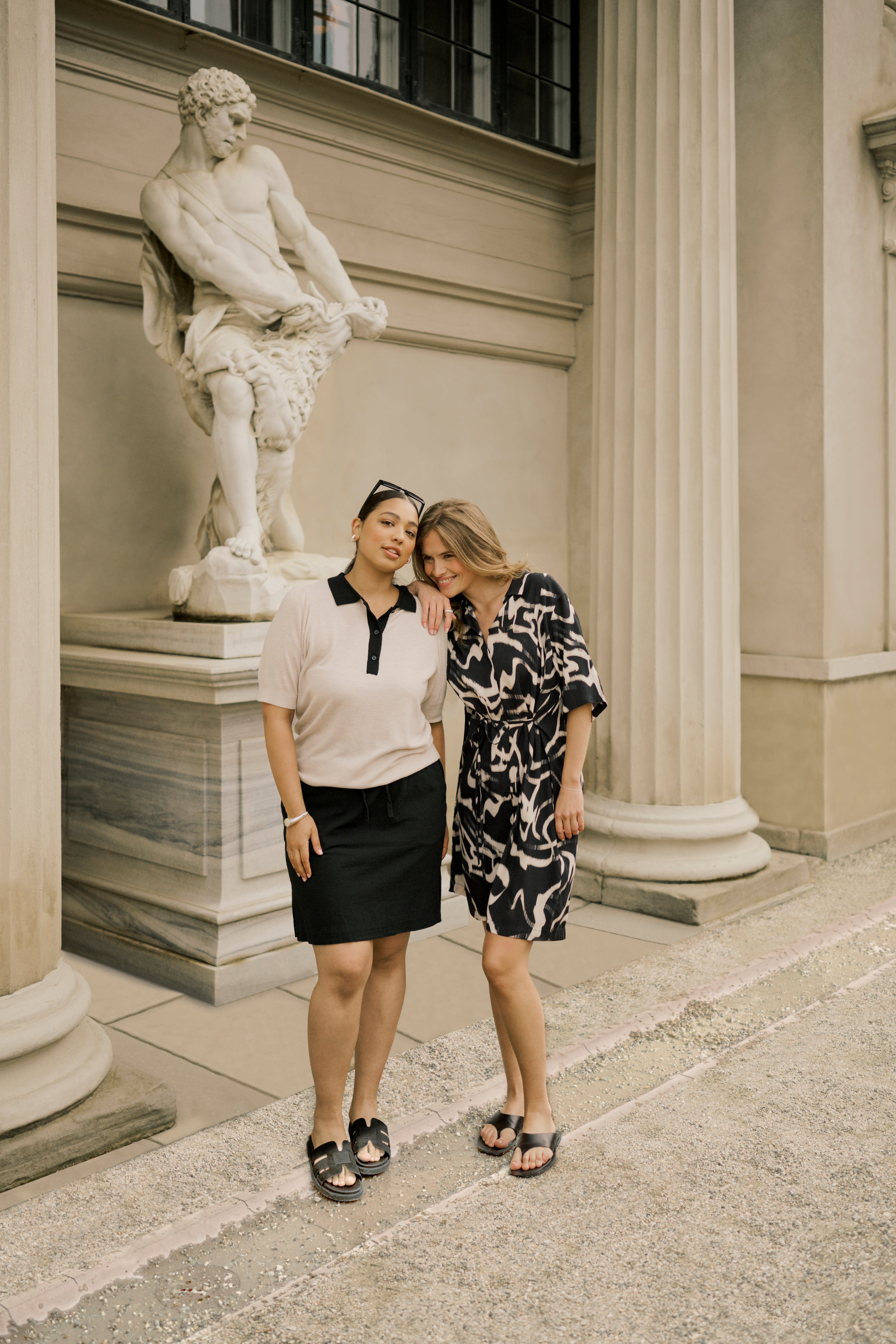 KAmartha Kjole LOCATION NONE 10510099-107701