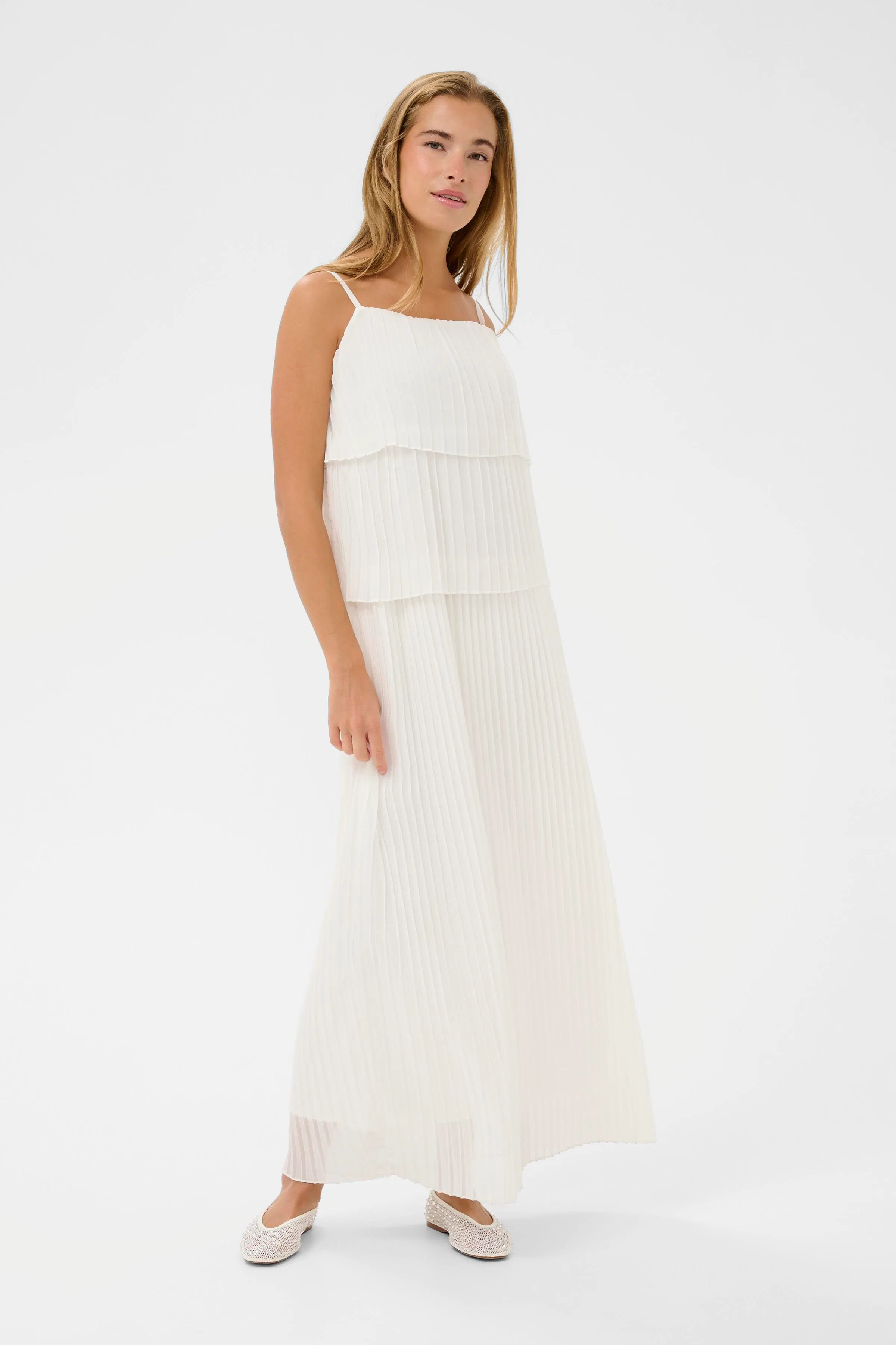 KAkiera Kjole LOOKBOOK FRONT 10511492-110602
