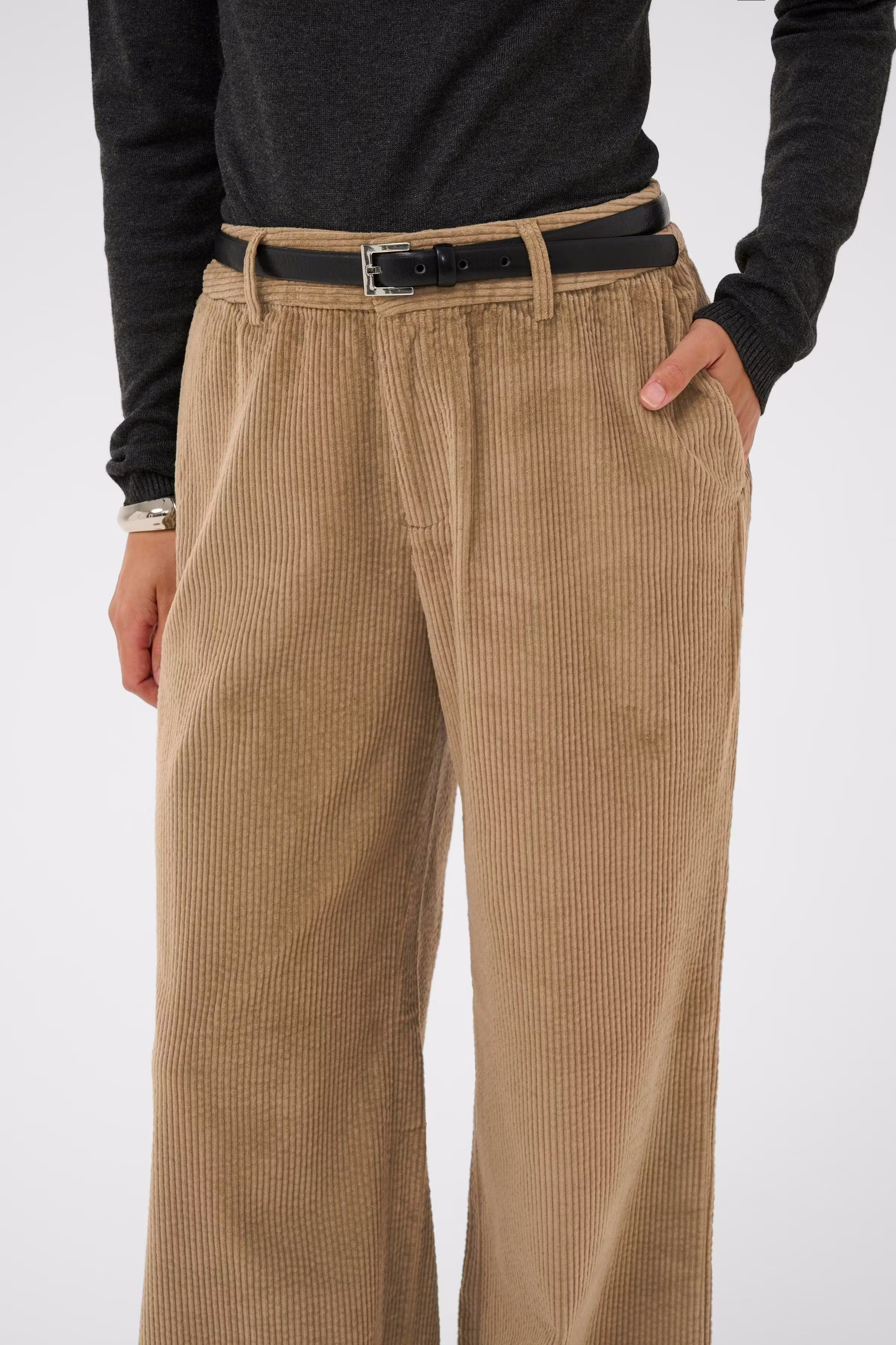 CUbaela Corduroy trousers LOOKBOOK DETAIL 50112263-171310