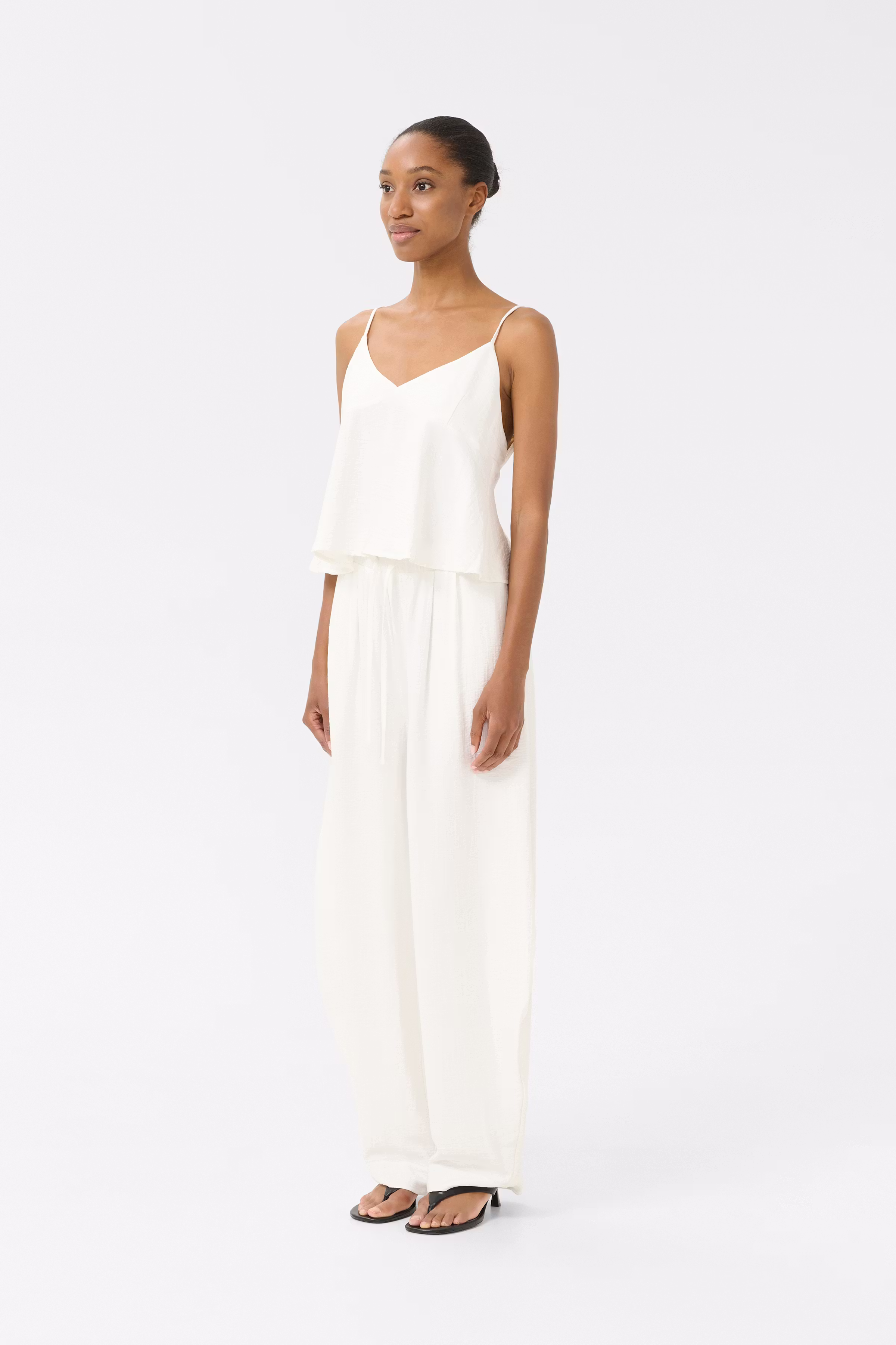 GZcamila Blouse LOOKBOOK FRONT 10910439-110103