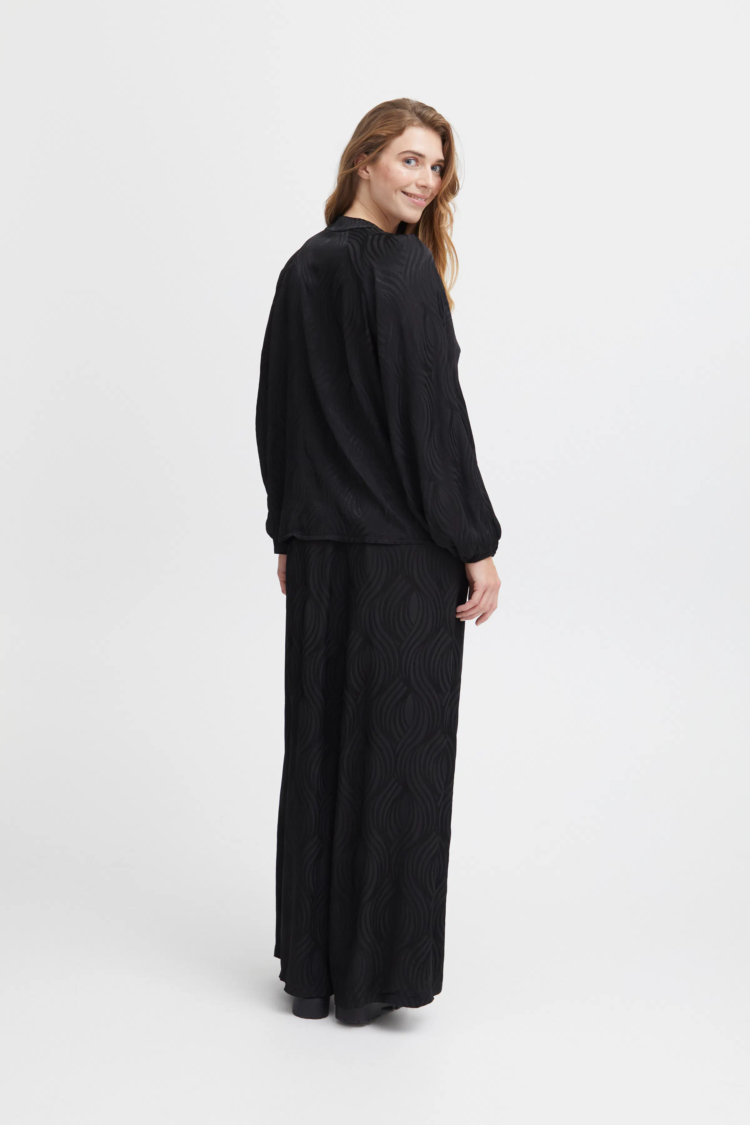 SBROSSO Bluse LOOKBOOK BACK 22100383-202821
