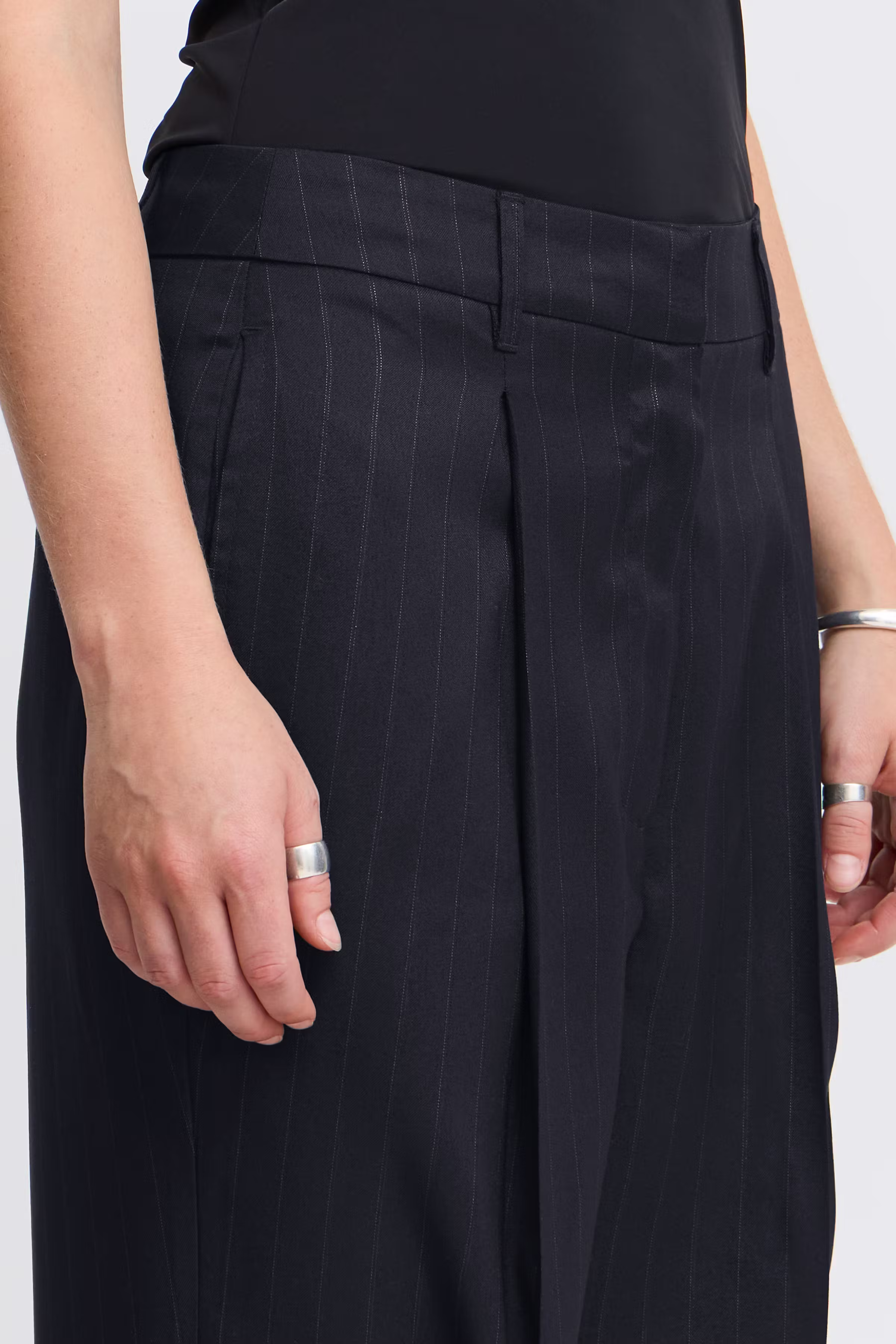 IHFIALO Broek LOOKBOOK DETAIL 20121828-203906