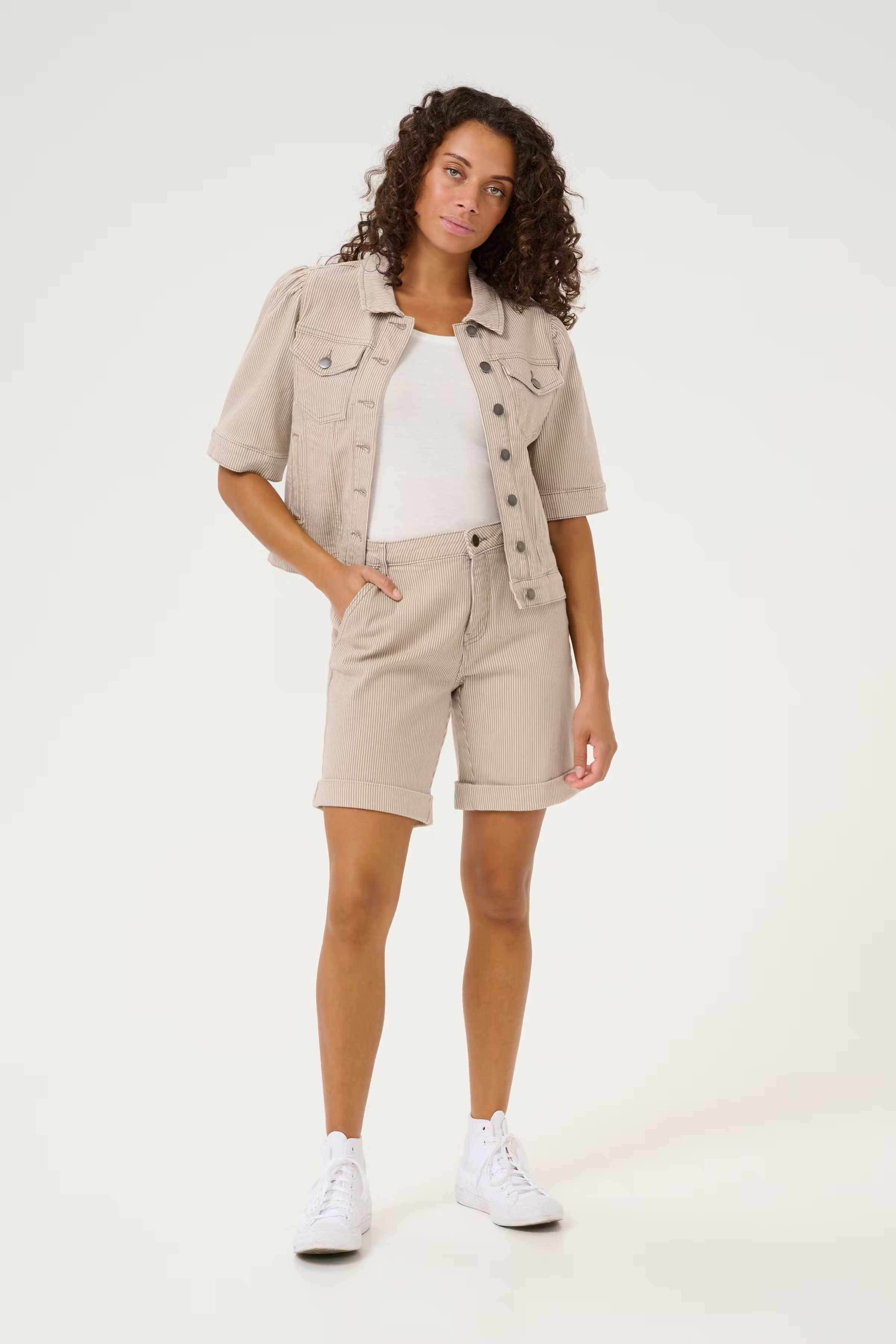 CUmilky Shorts LOOKBOOK FRONT 50110550-107334