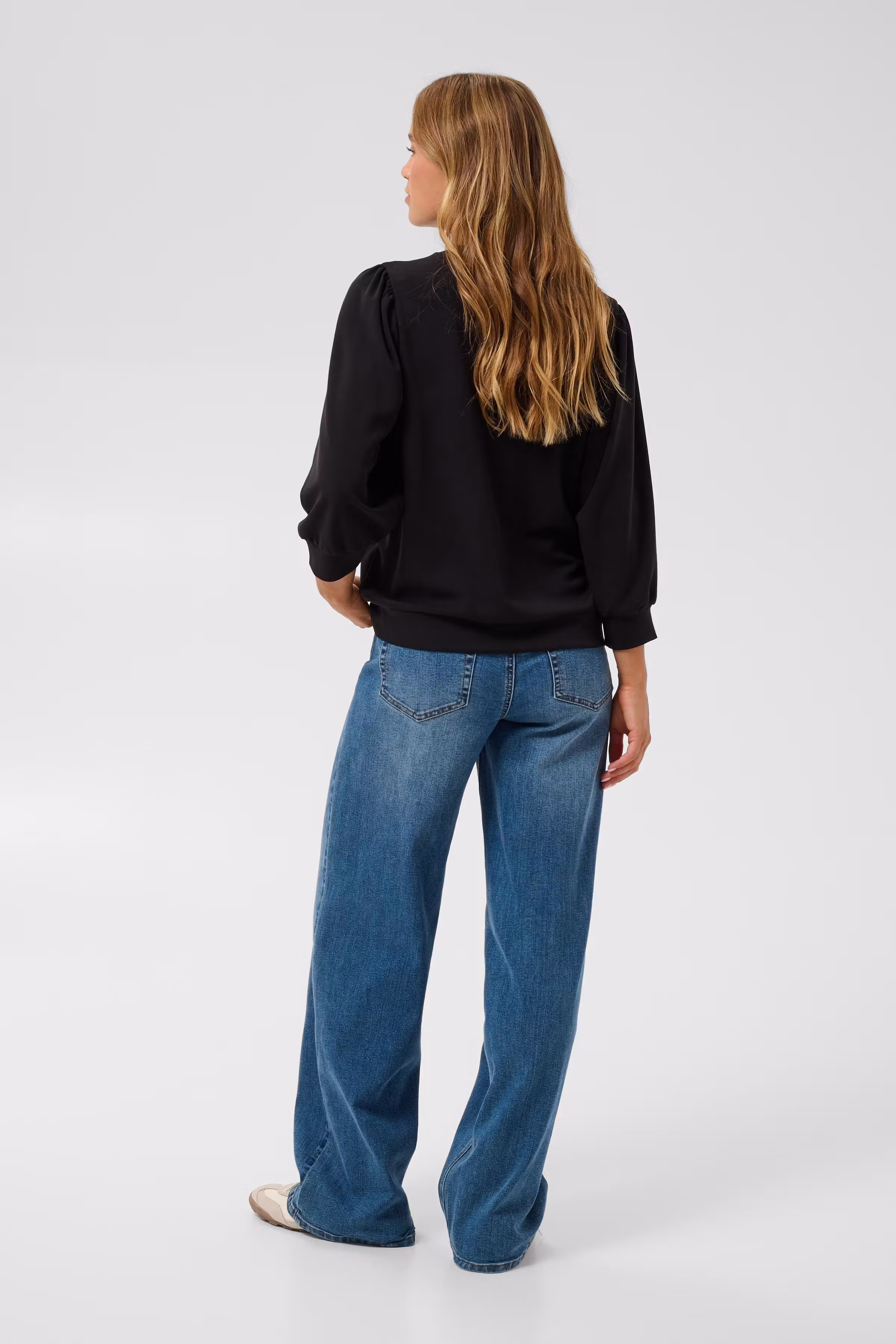 KAannie Sweatshirt LOOKBOOK BACK 10511348-100121