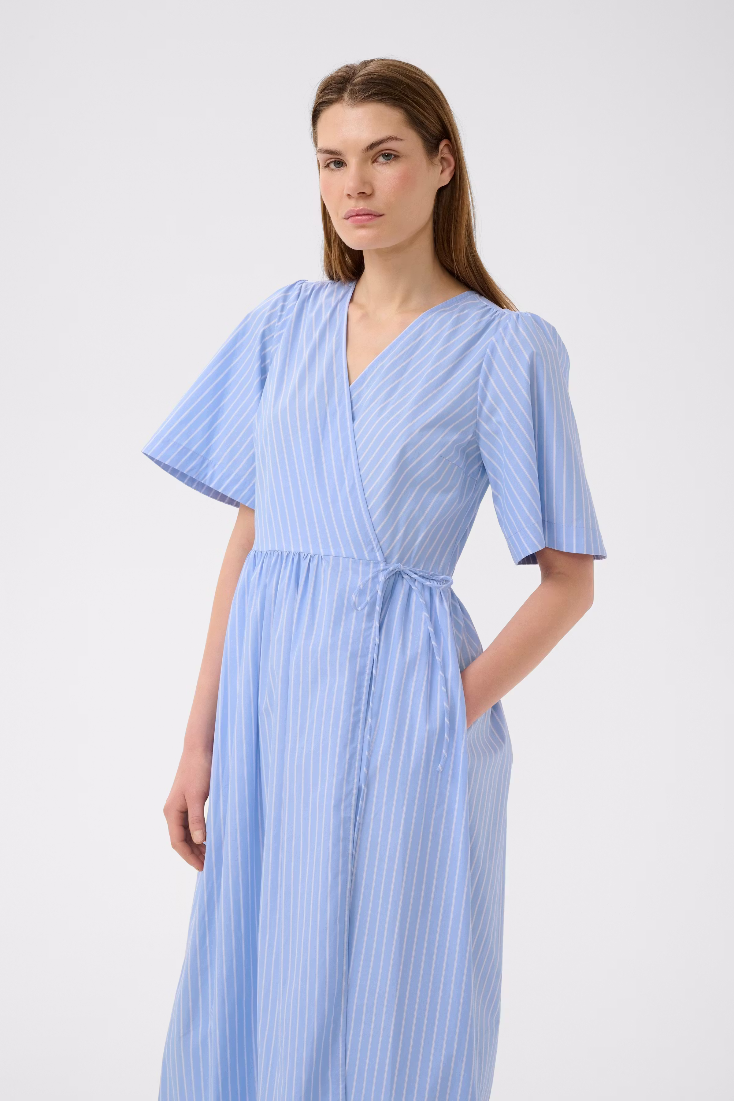 RAELYNNIW Kjole LOOKBOOK FRONT 30112489-900007448