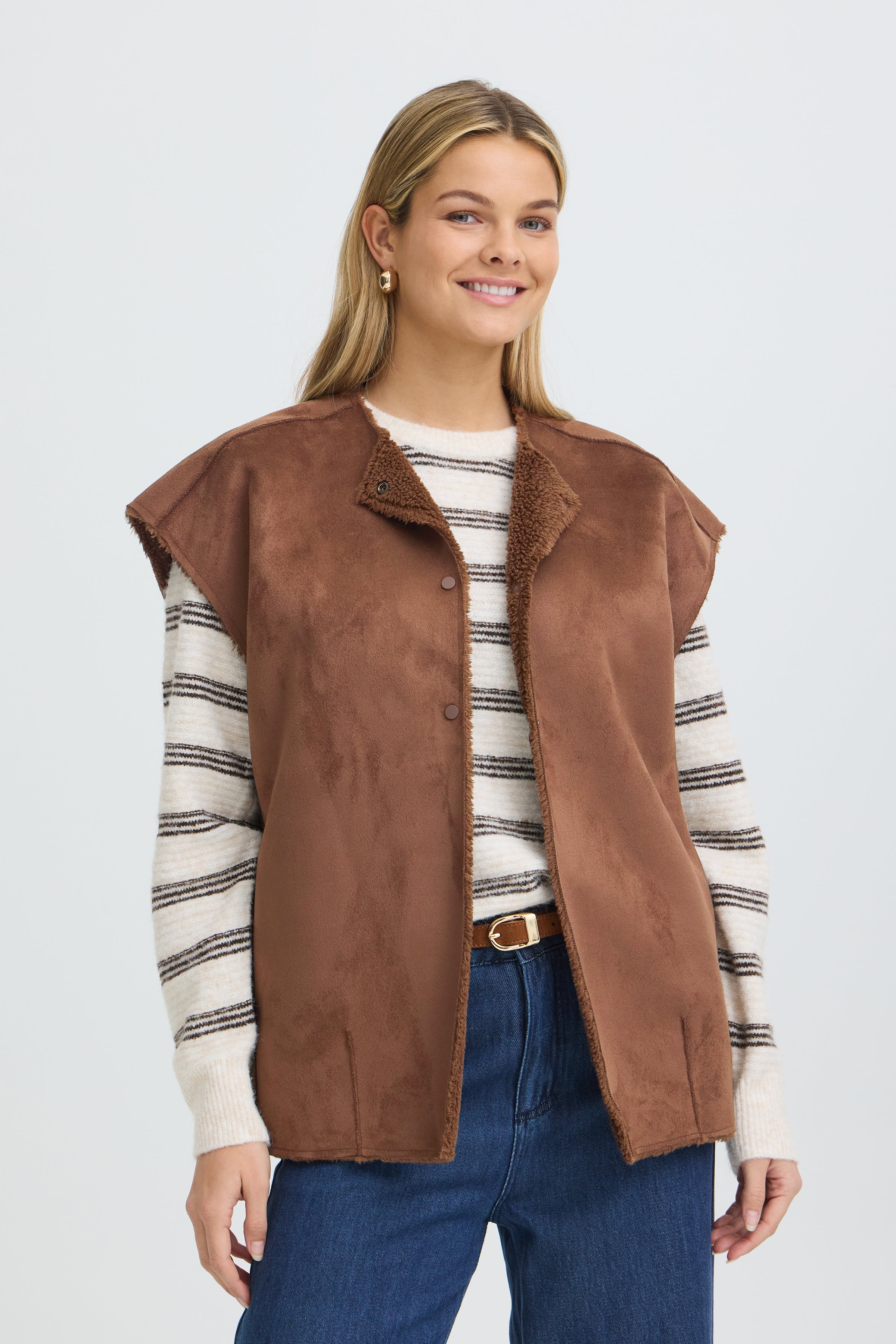 FRALIZZA Vest LOOKBOOK FRONT 20618151-190916