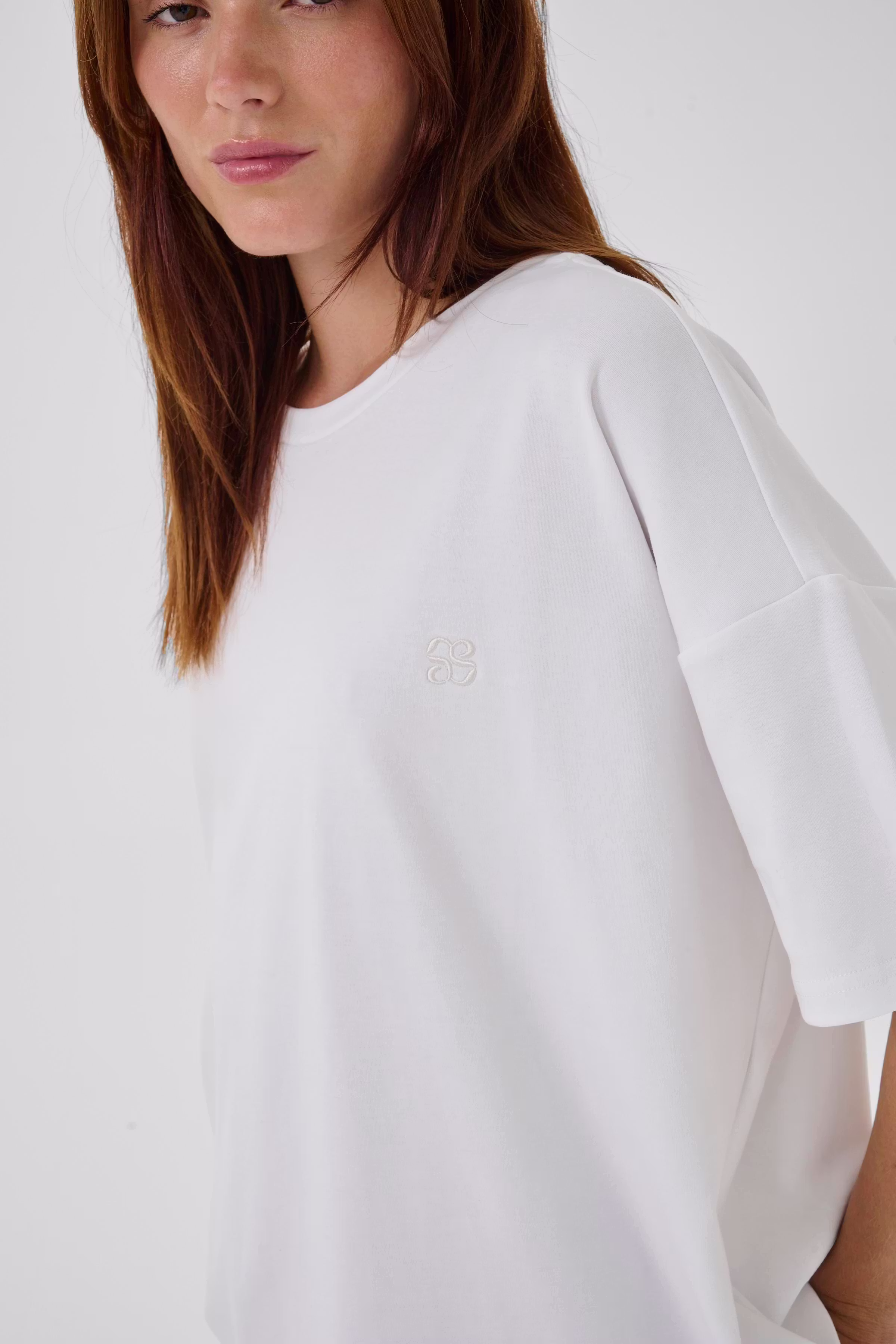 DanaMW T-shirt LOOKBOOK DETAIL 10705101-110601