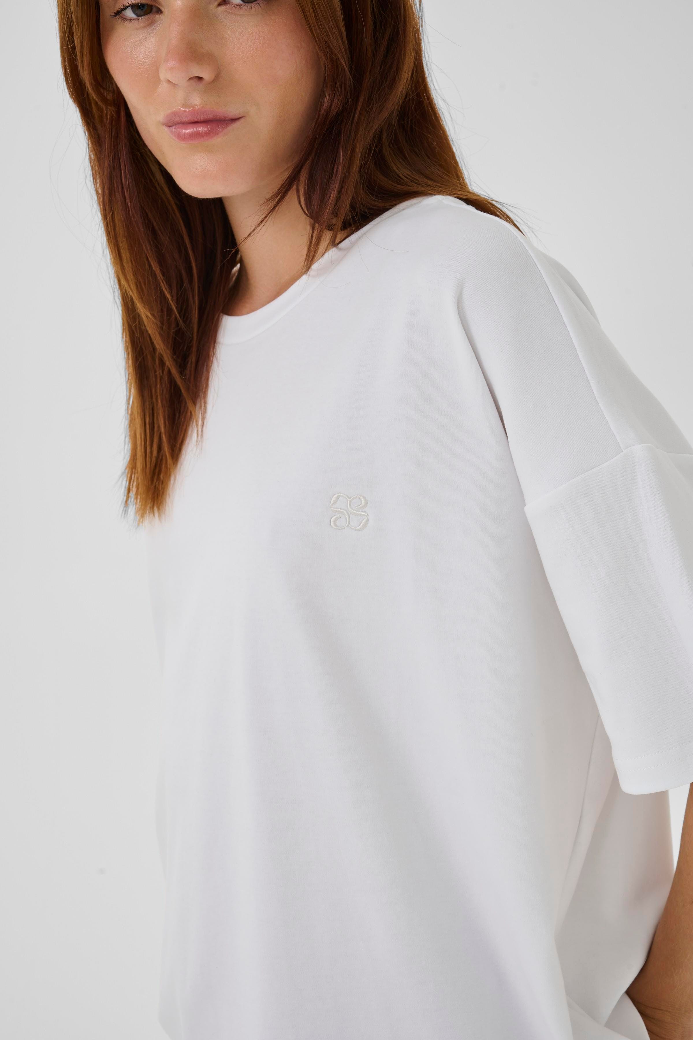 DanaMW T-shirt LOOKBOOK DETAIL 10705101-110601