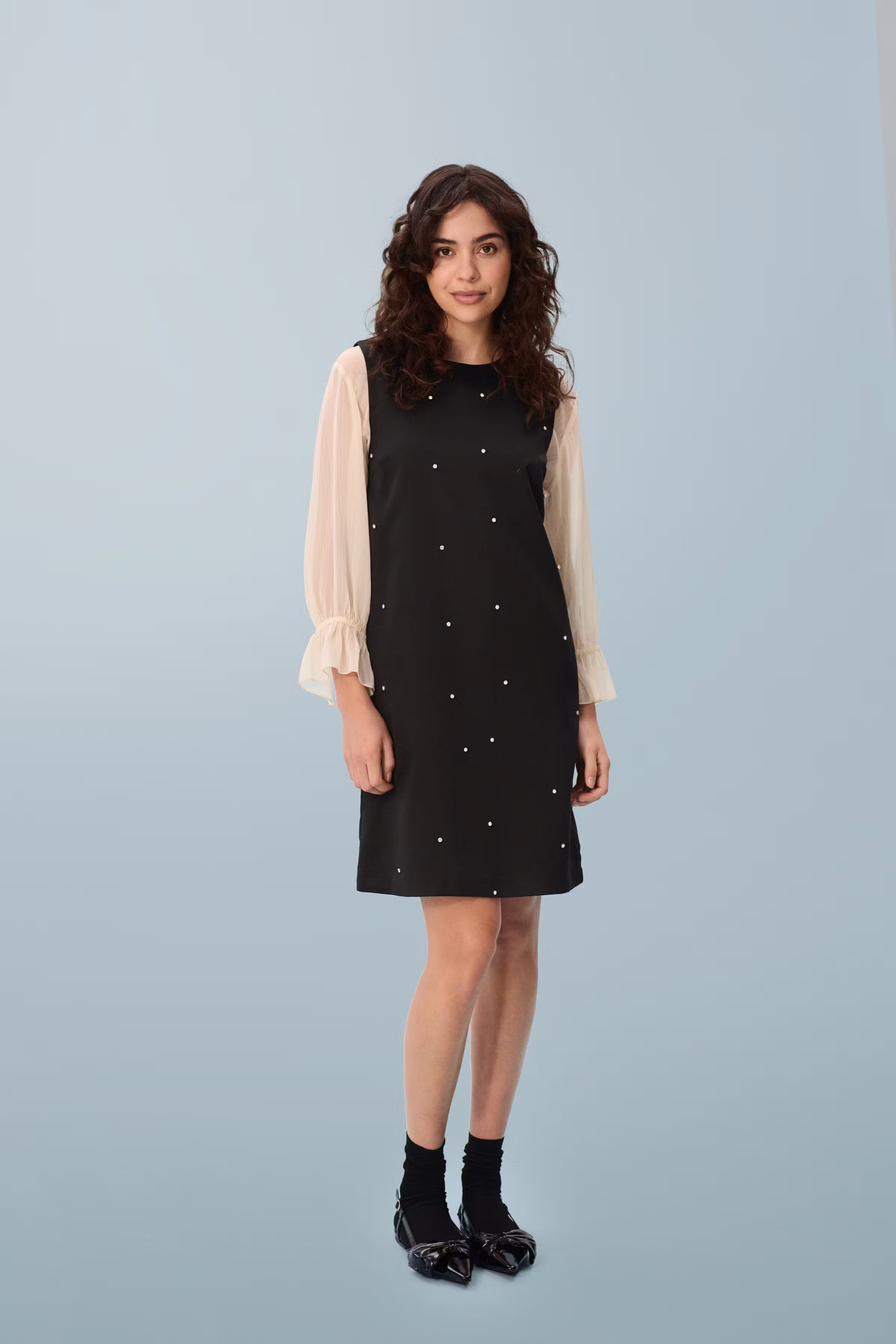 NikitaSZ Kleid LOCATION NONE 30514564-193911