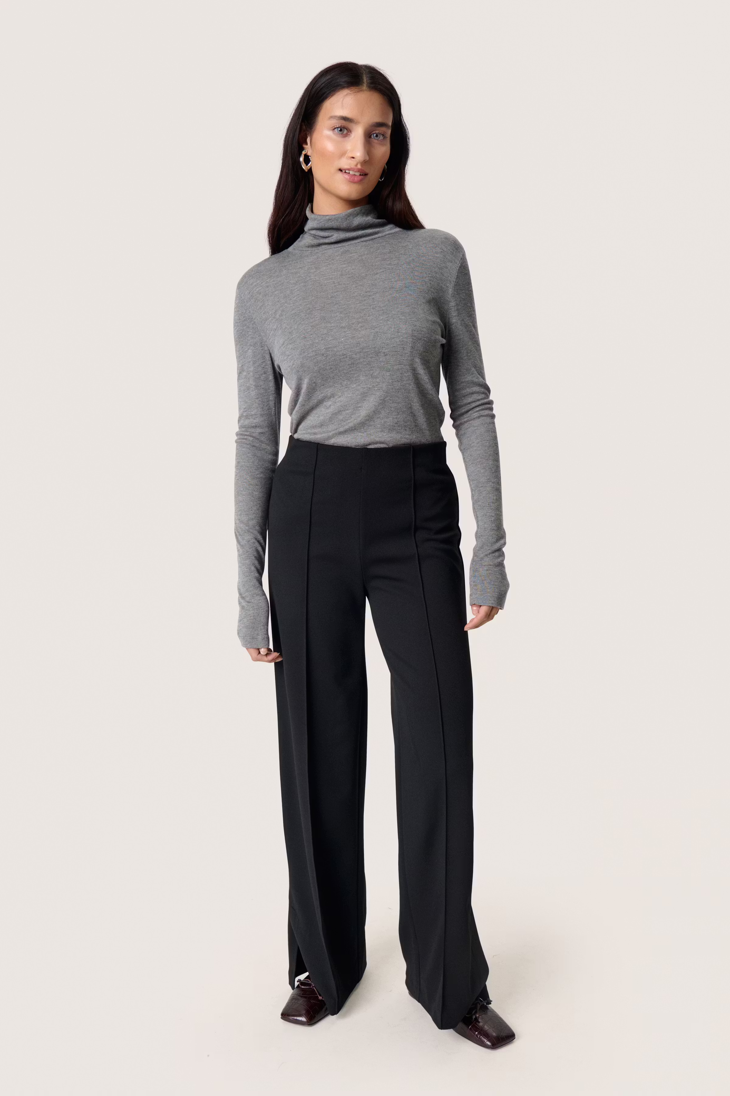 SLBea Trousers LOOKBOOK FRONT 30407618-194008