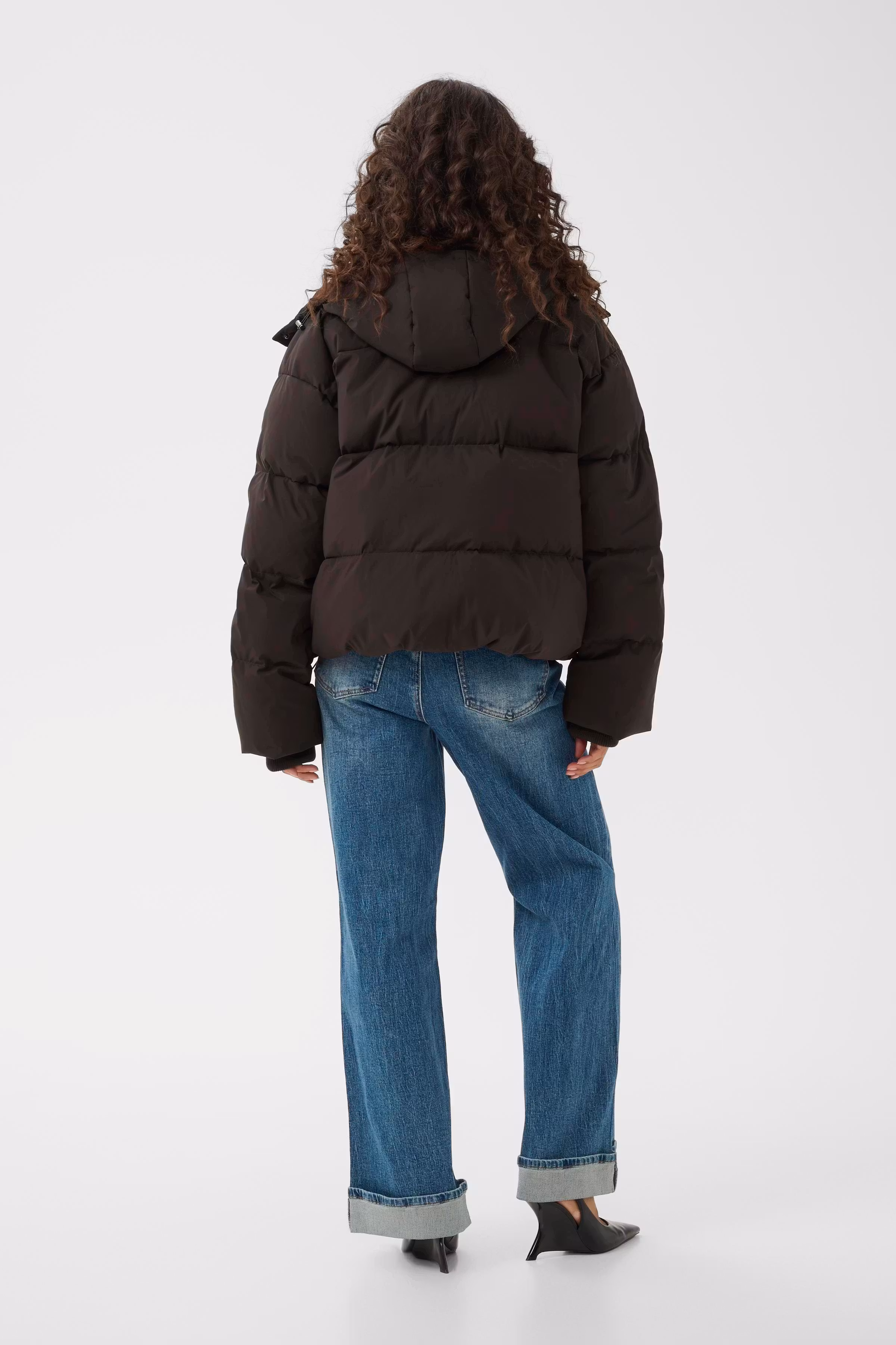 GZroa Short puffer jacket LOOKBOOK BACK 10911235-191018
