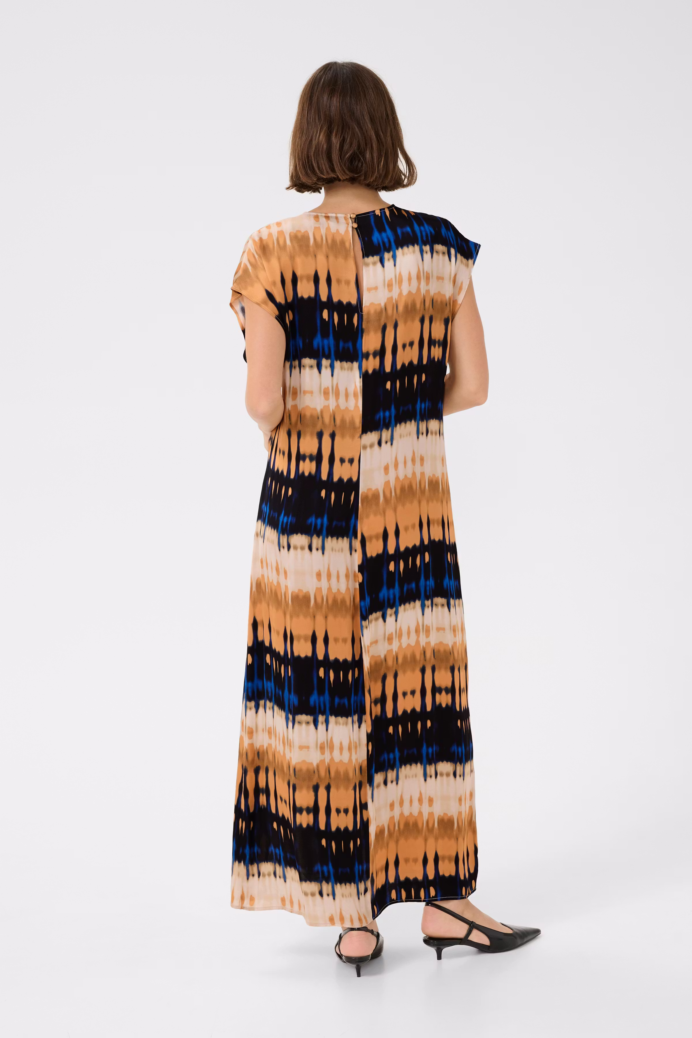 CUmacy Kleid LOOKBOOK BACK 50112021-107890