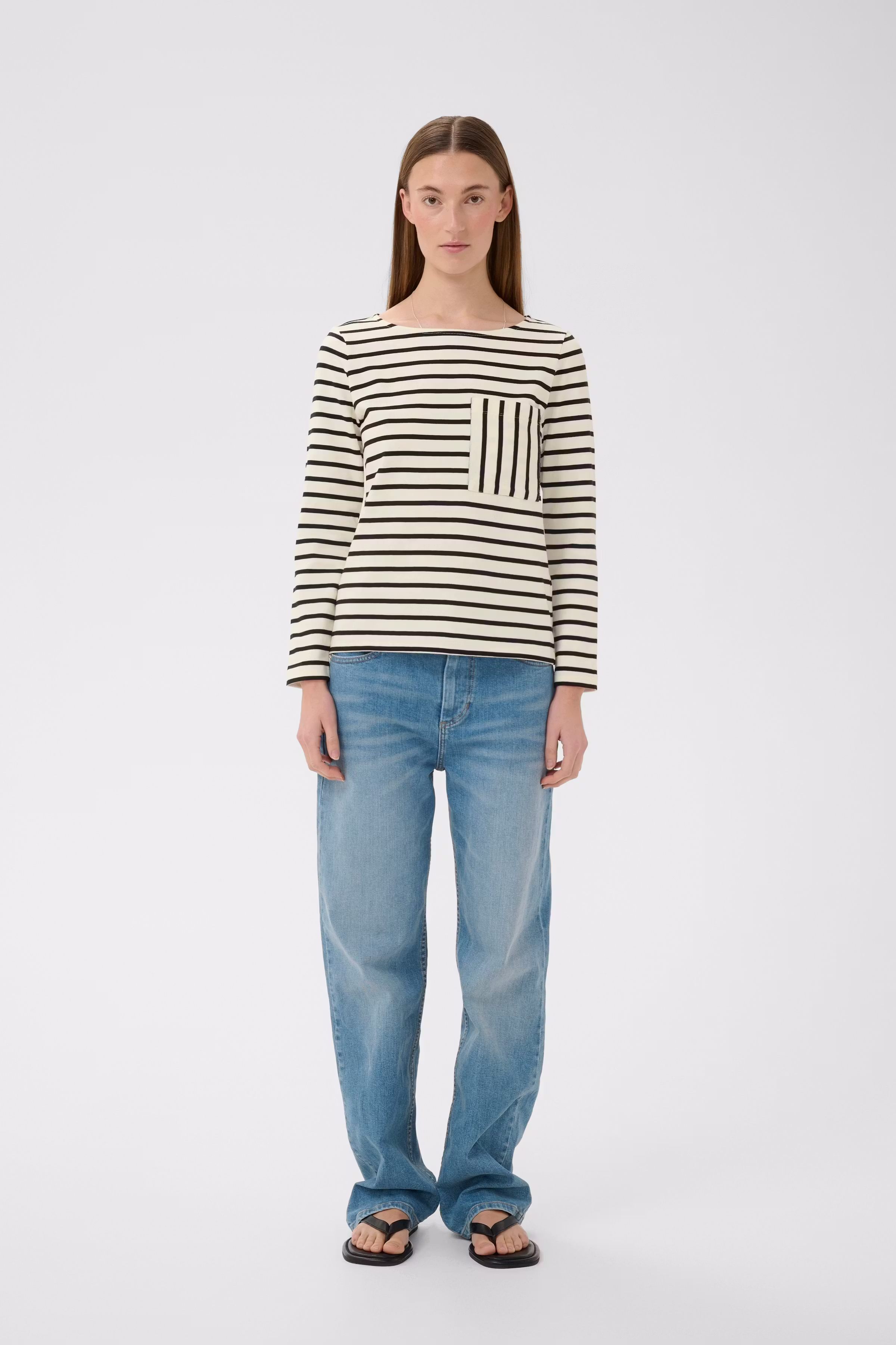 DELLAIW T-shirt LOOKBOOK FRONT 30112419-900006725