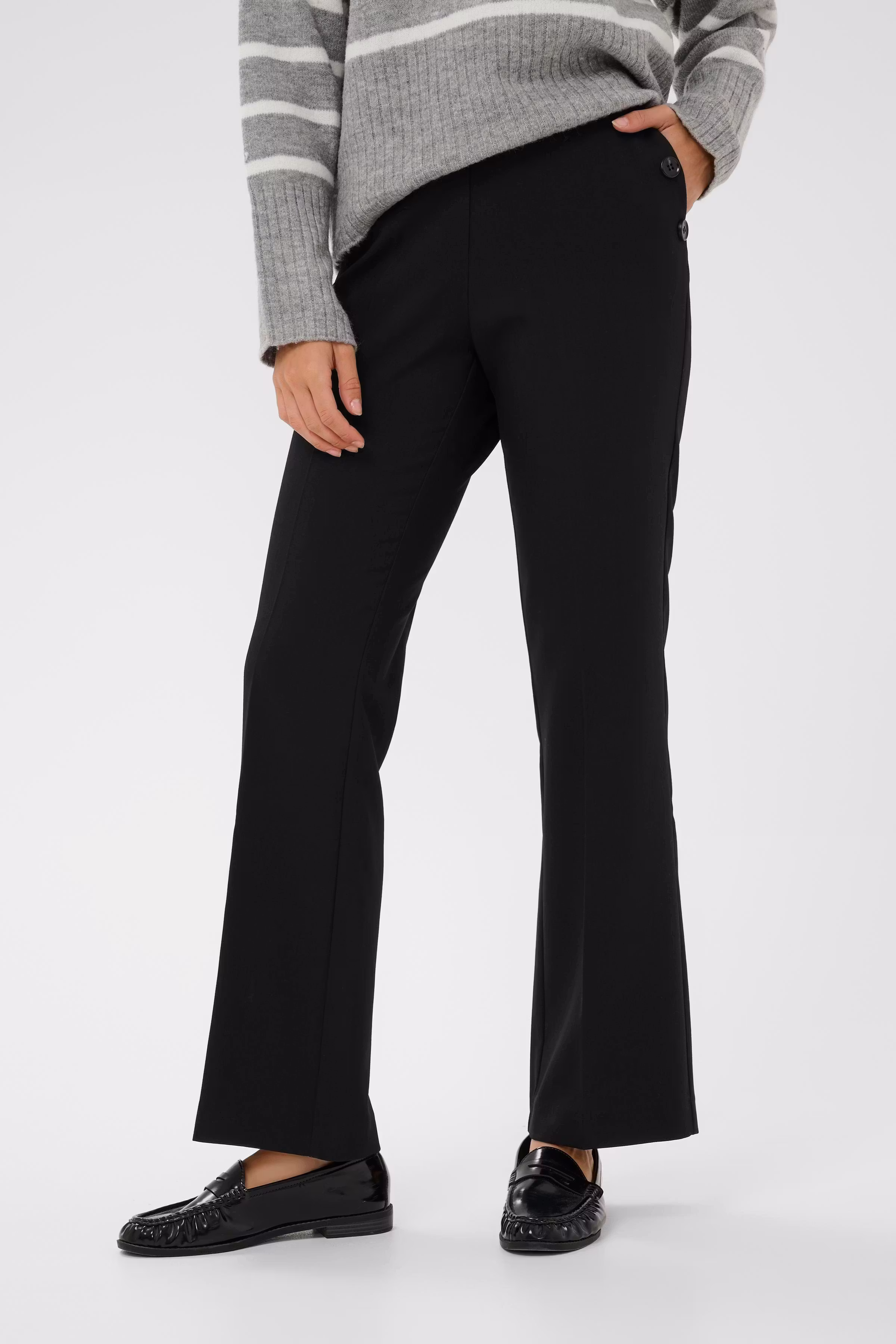 KAhella Trousers LOOKBOOK FRONT 10510648-100121