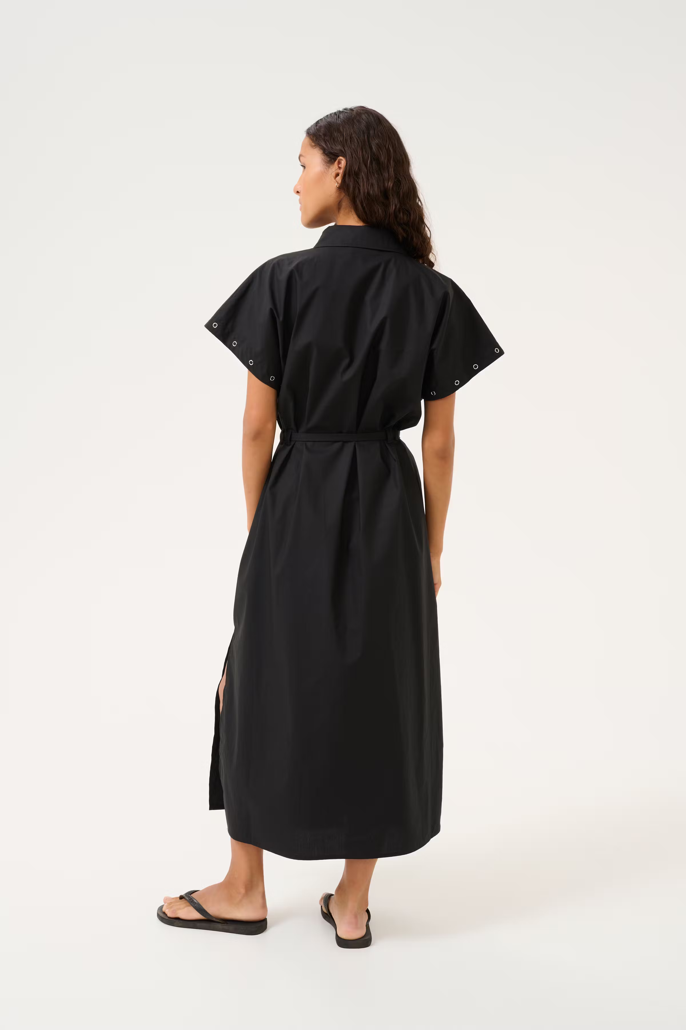 KBVicky Kjole LOOKBOOK BACK 10105485-194008