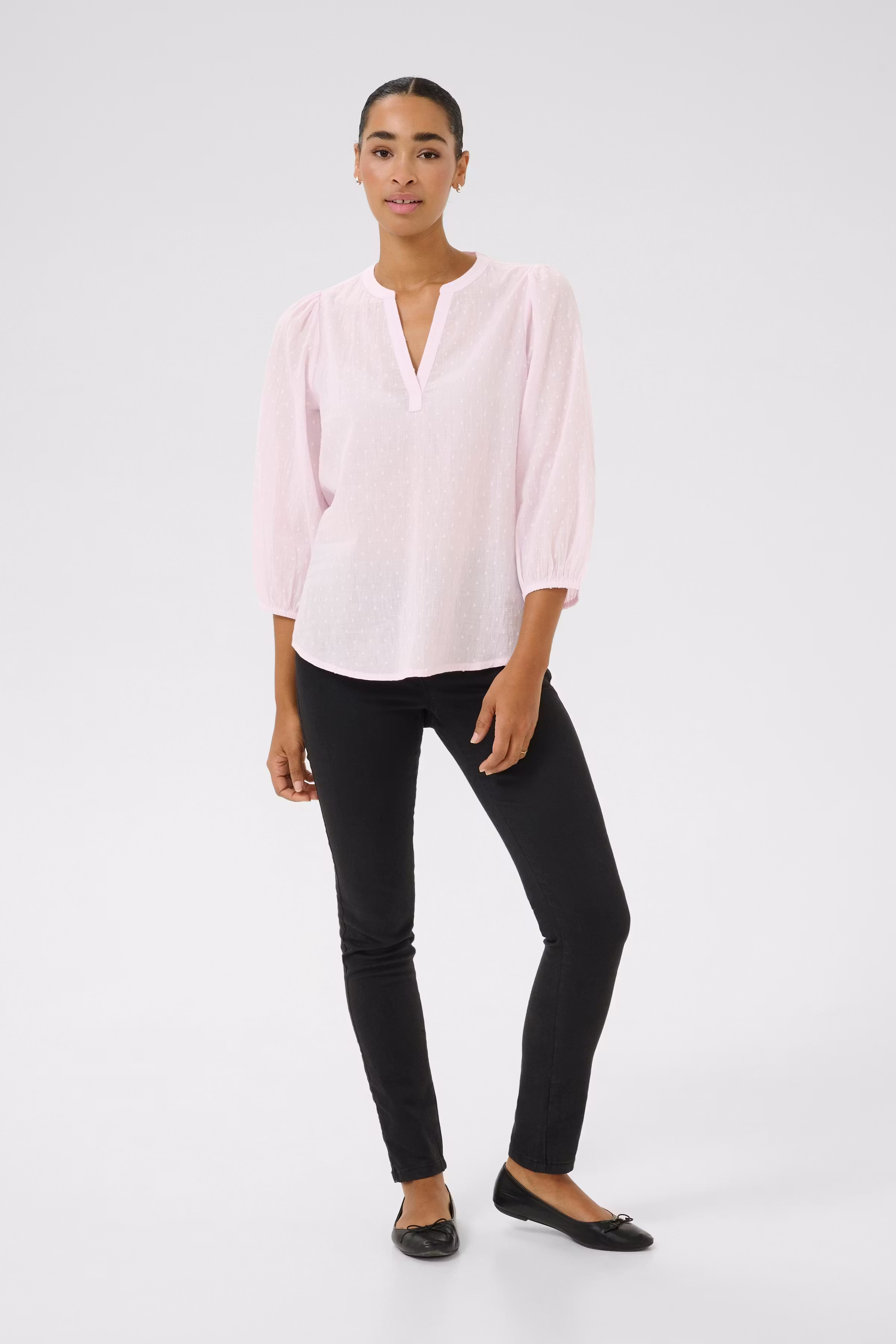 KAsjila Blus LOOKBOOK FRONT 10510192-133405