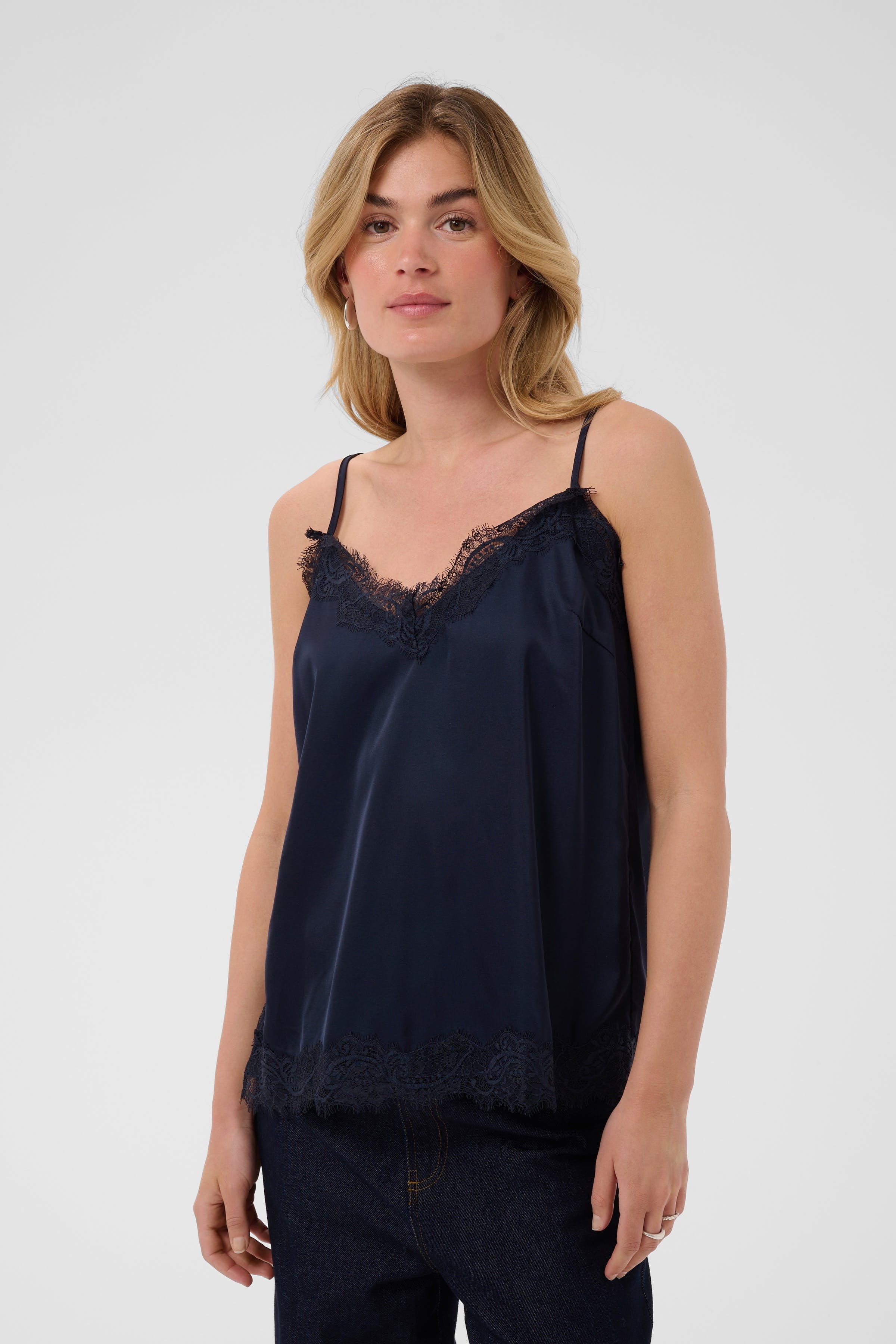 TeaganSZ Top LOOKBOOK FRONT 30515379-193924