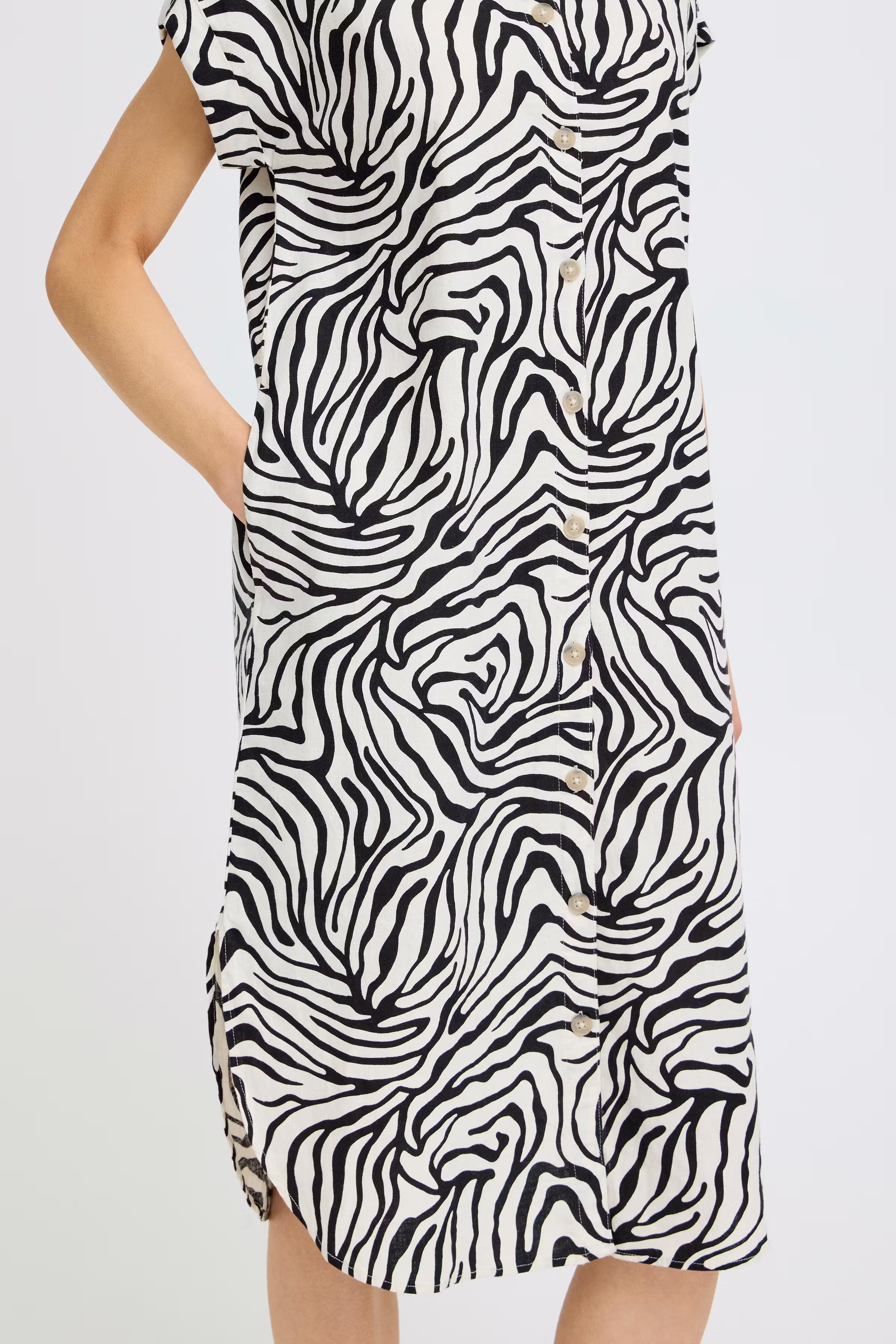 BYFALAKKA Kjole LOOKBOOK DETAIL 20814553-900006876