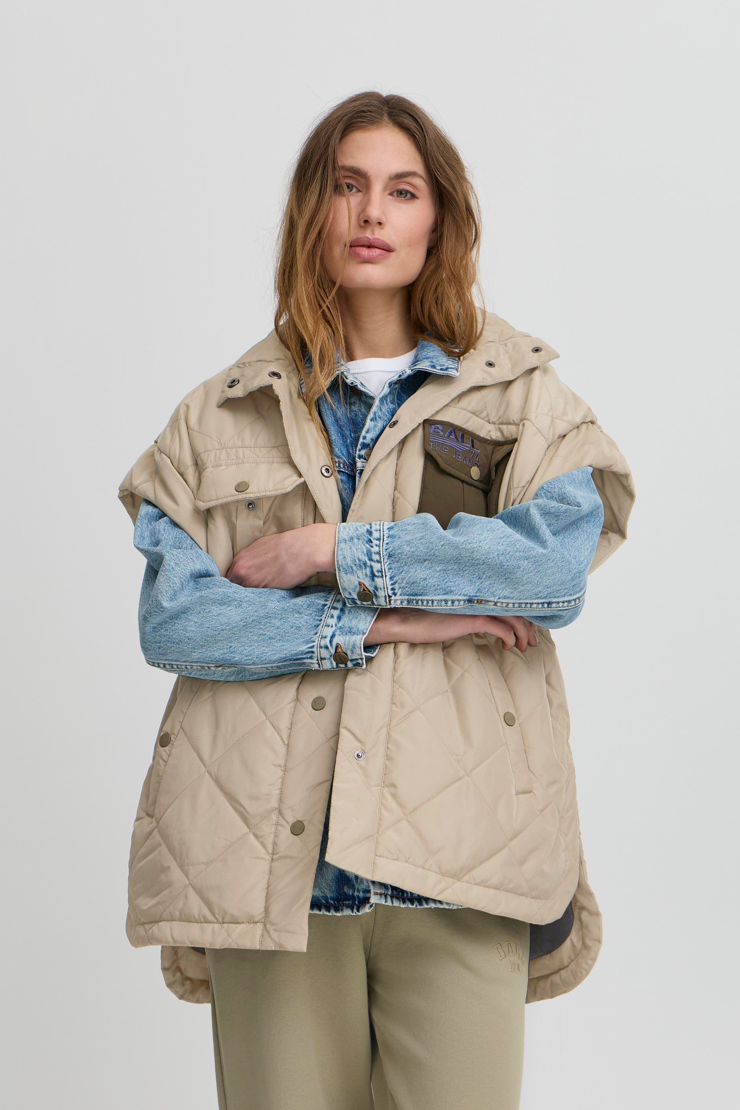 BAESTEL Väst ytterplagg LOOKBOOK FRONT 50405115-170510