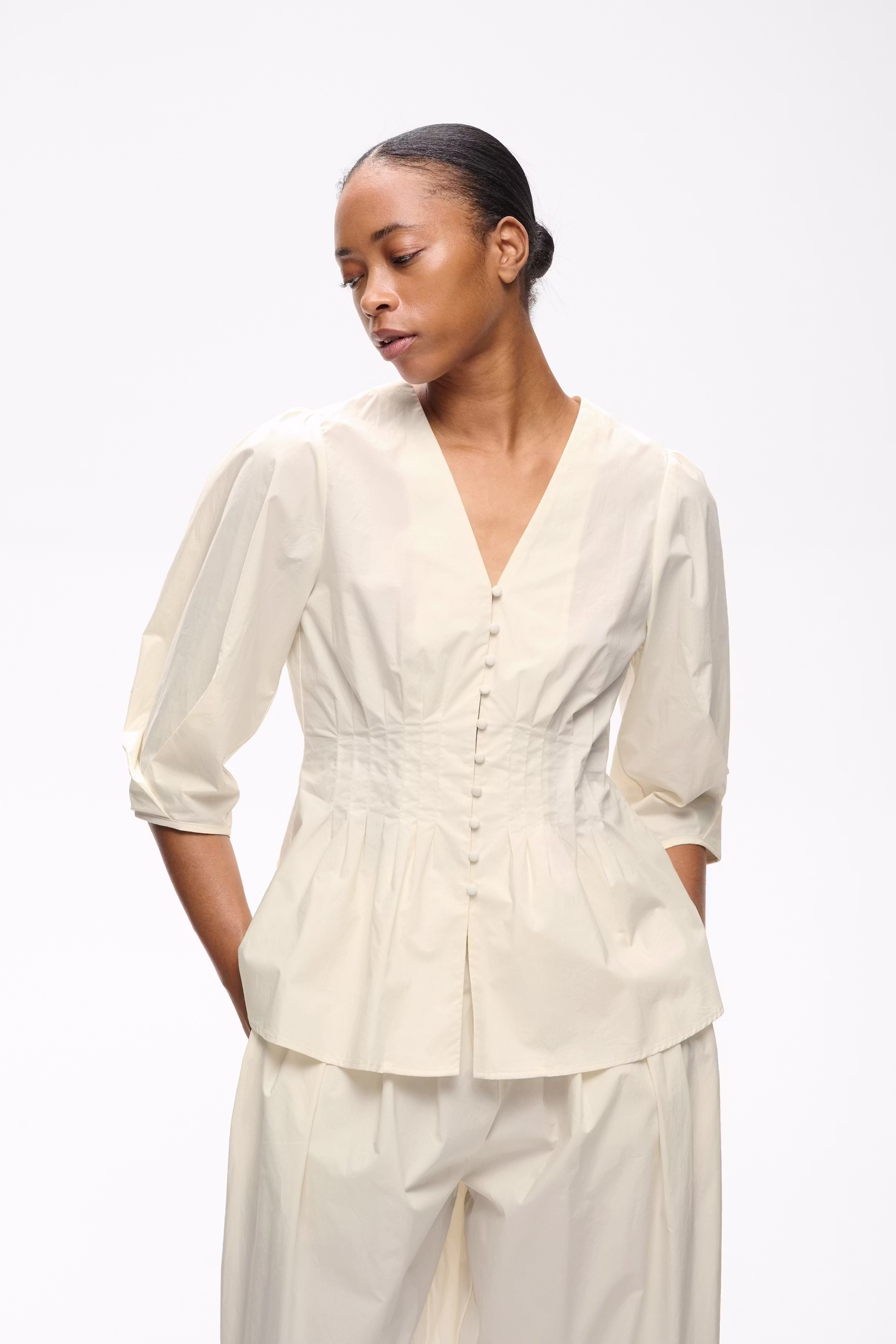 HAZEIW Top LOOKBOOK FRONT 30112710-120601