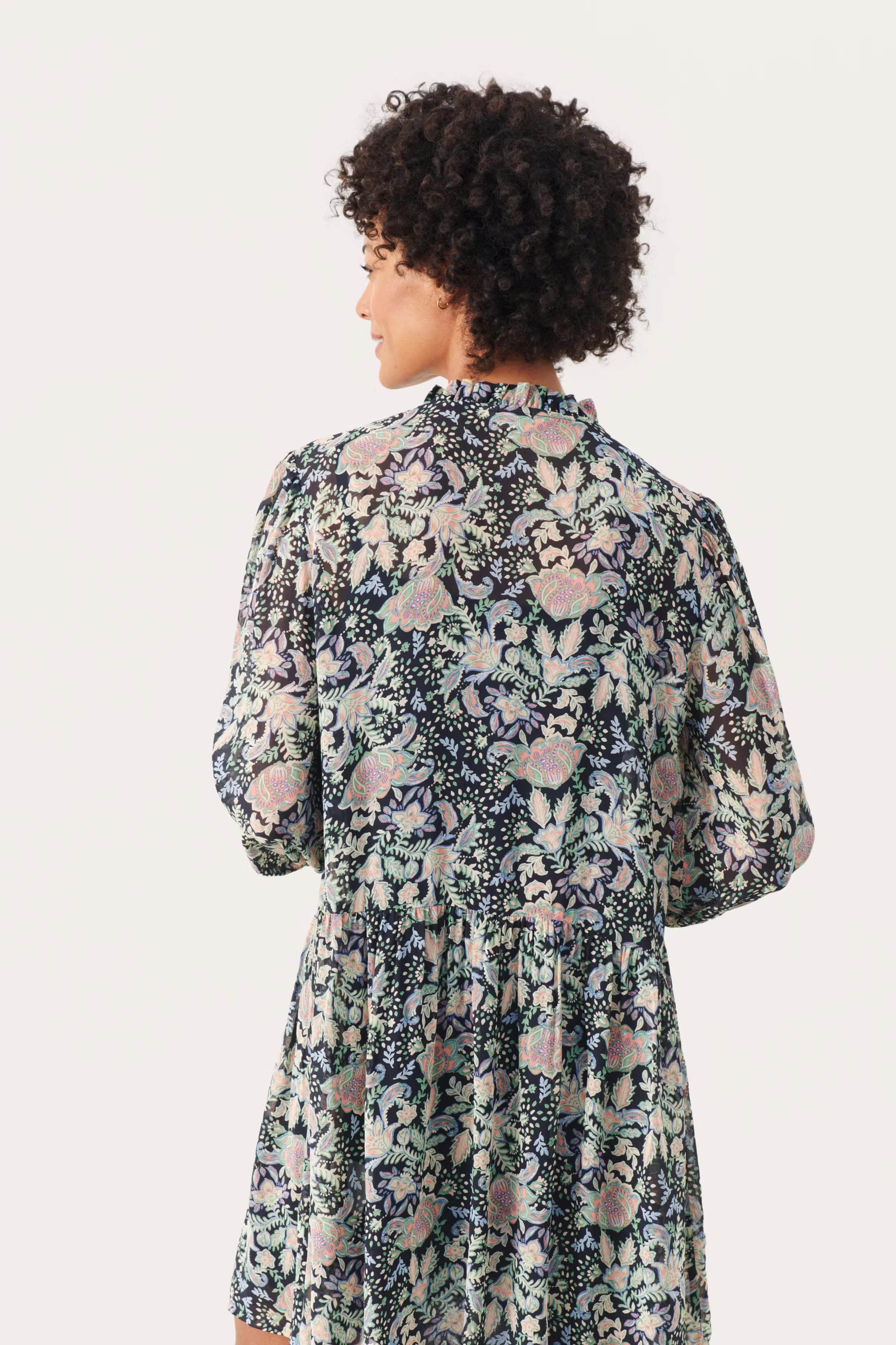 FalliePW Dress LOOKBOOK BACK 30308283-302620