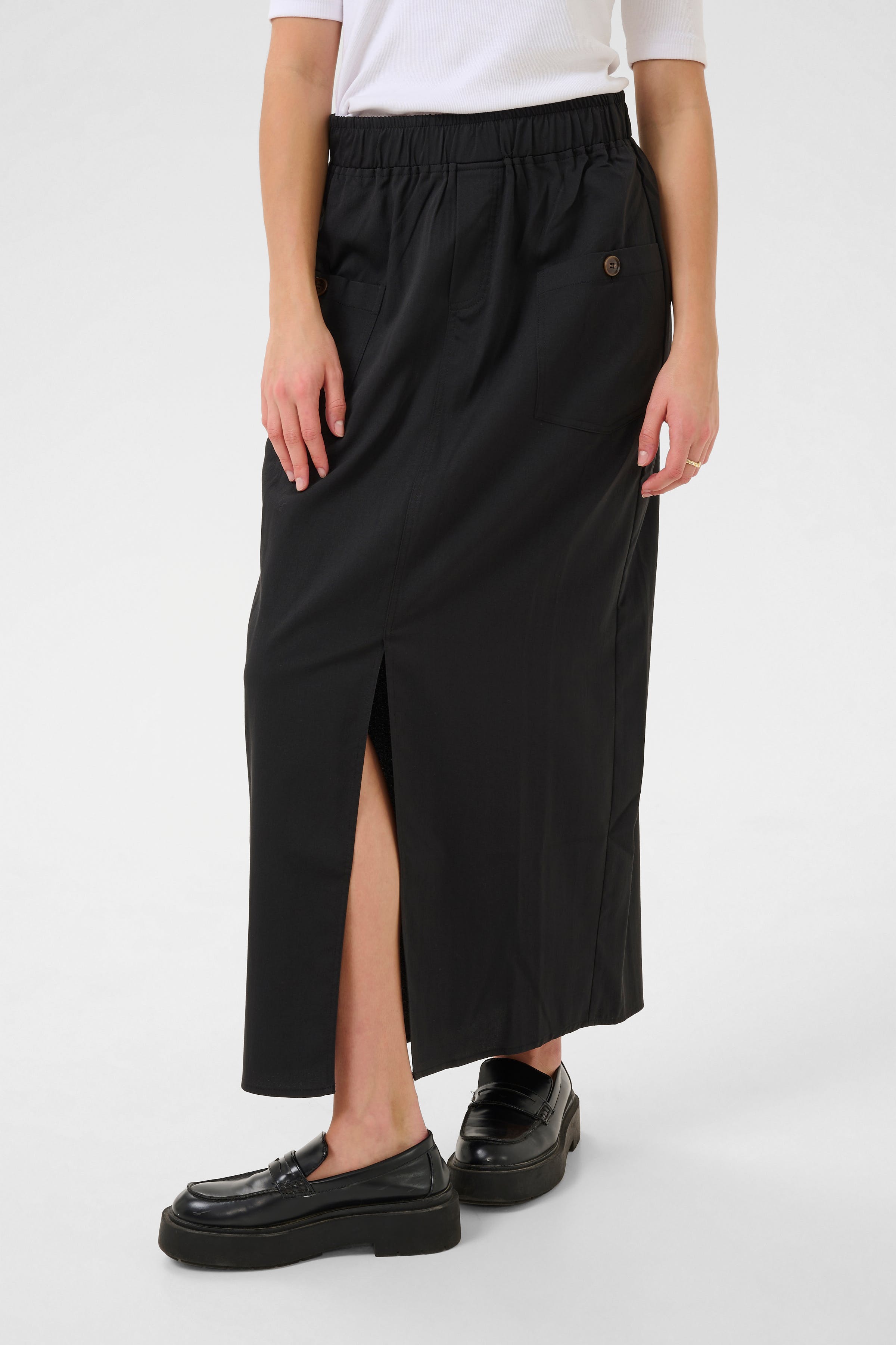 BPamalie Skirt LOOKBOOK FRONT 10590814-100121B