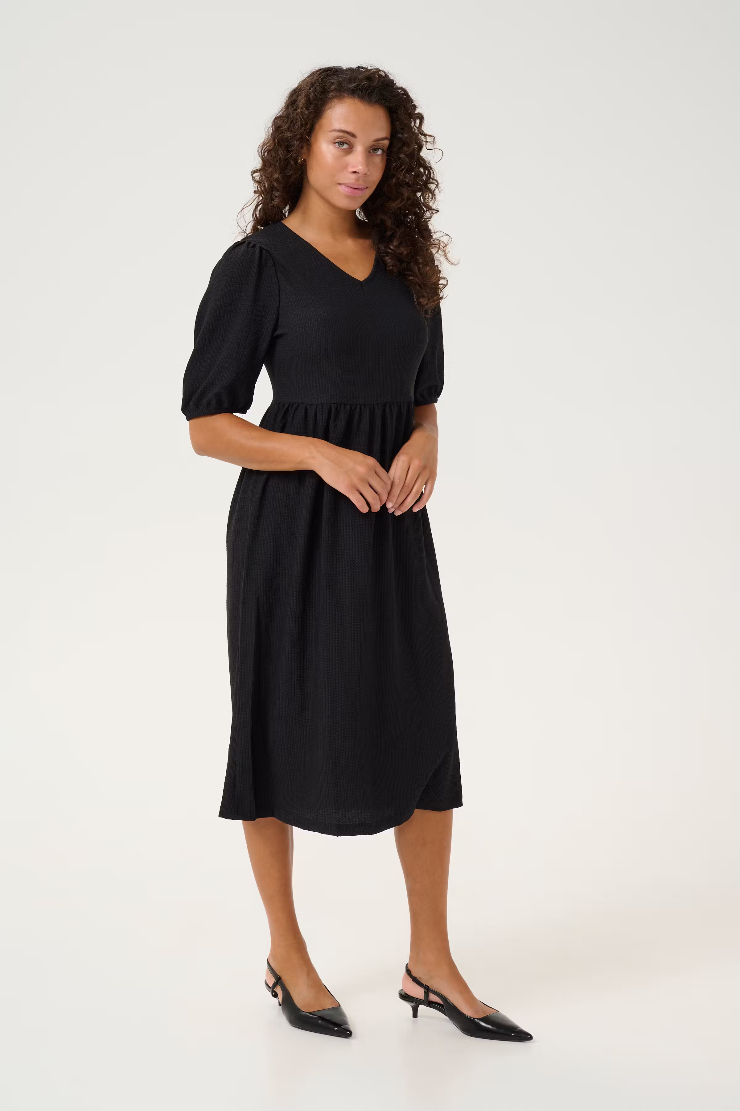 KAveneda Kleid LOOKBOOK FRONT 10552364-100121