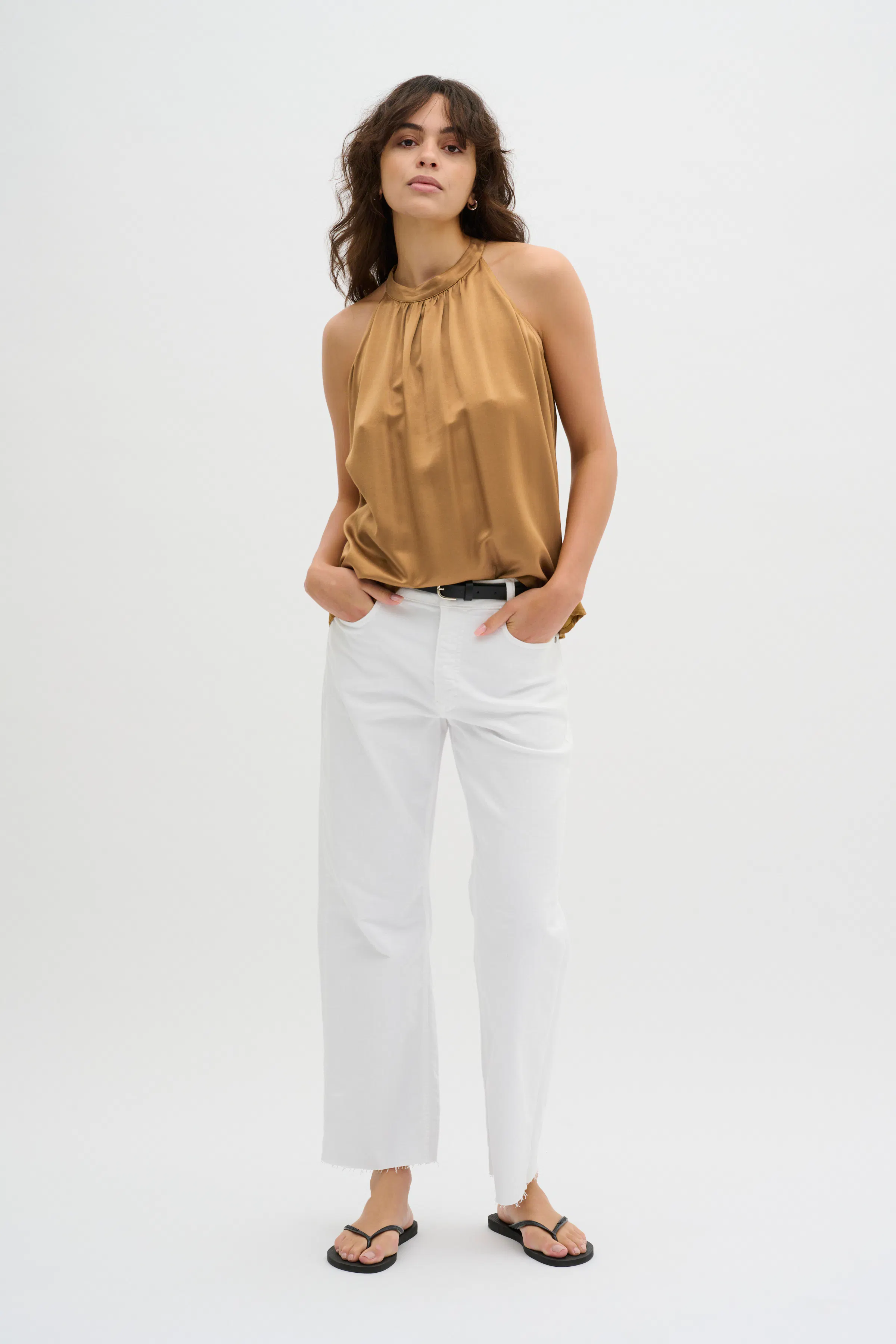 EstelleMW Top LOOKBOOK FRONT 10704728-171125
