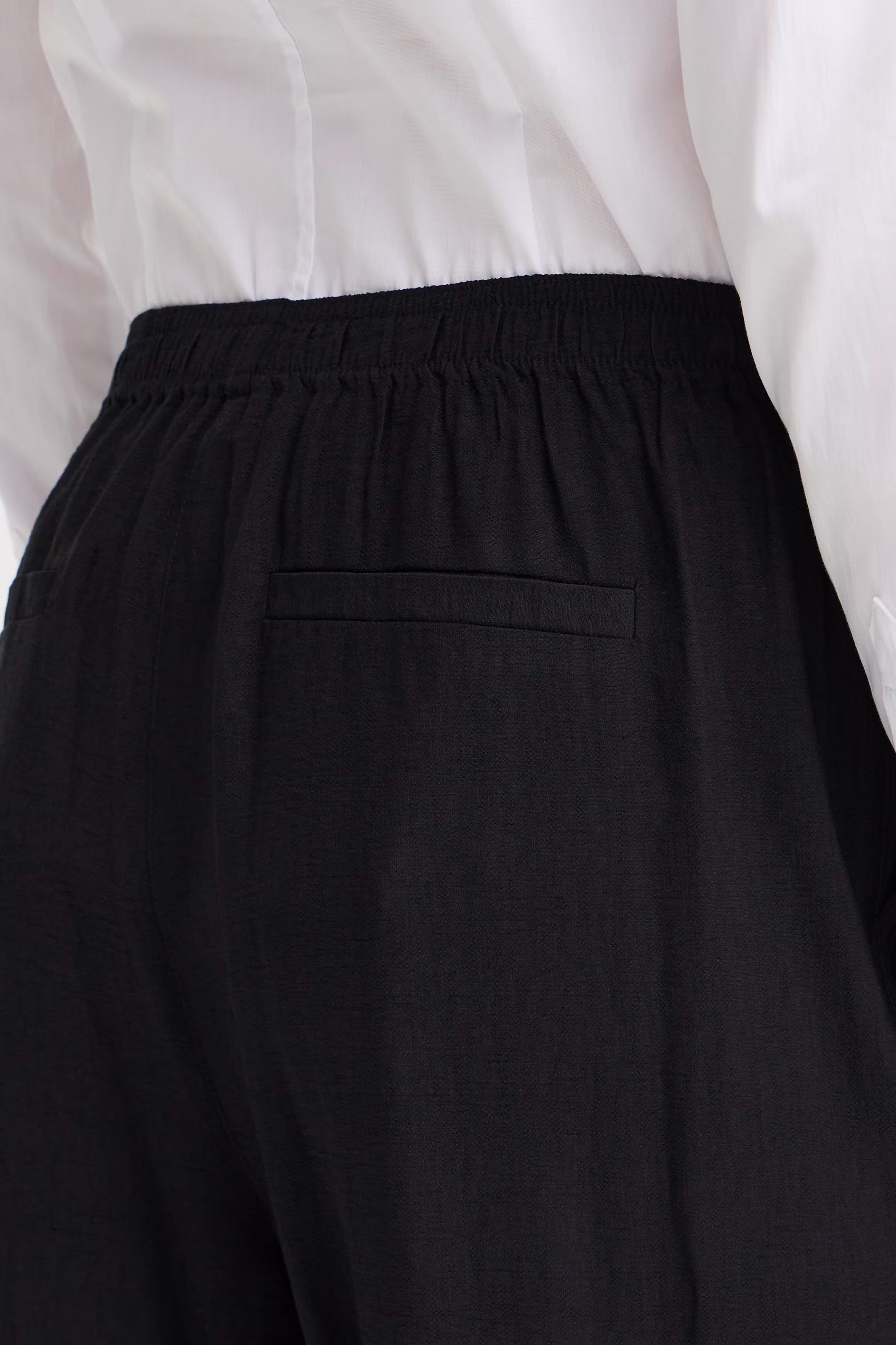 IHFAZIMA Bukser LOOKBOOK DETAIL 20124201-194008