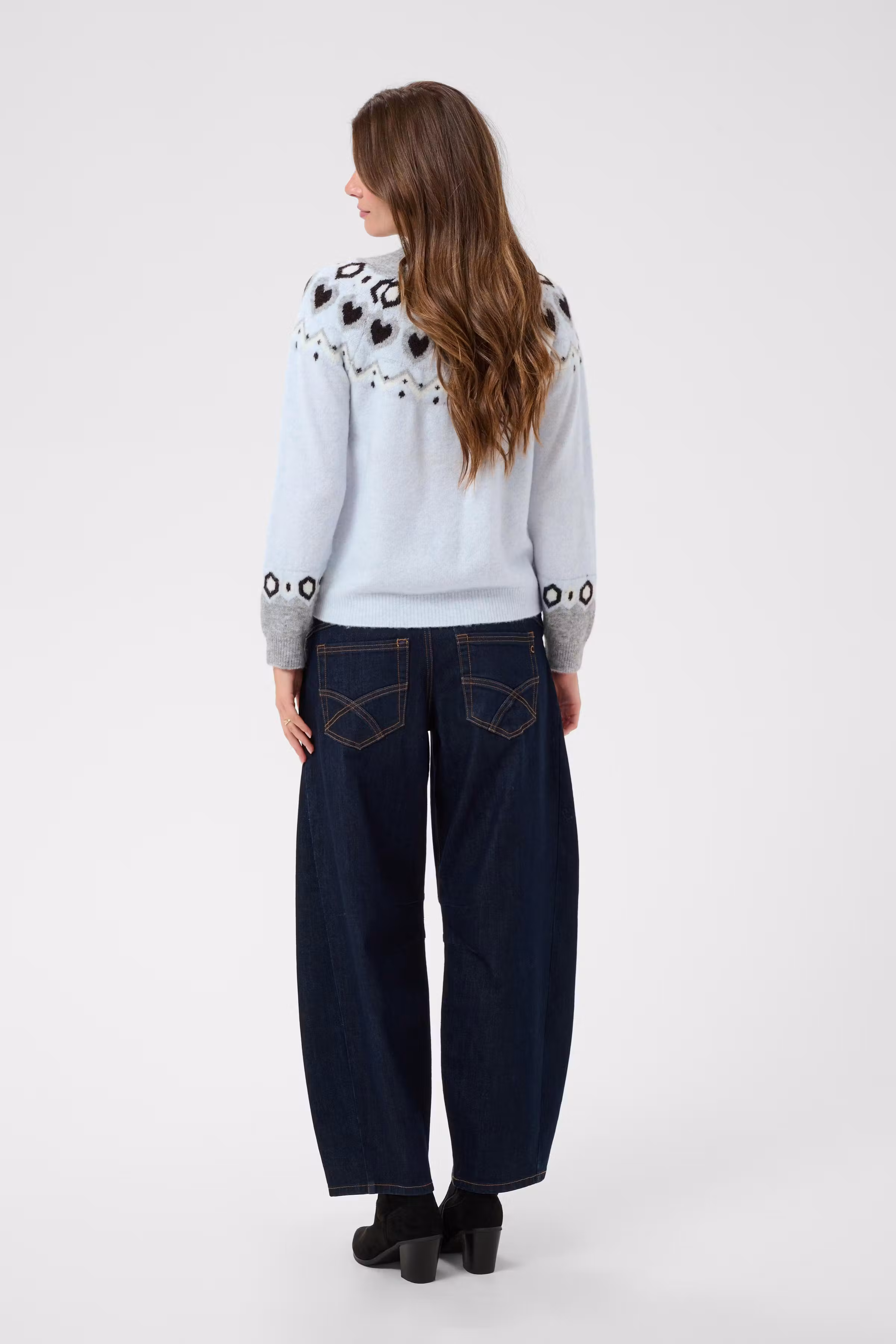 CRCherrie Pullover LOOKBOOK BACK 10615628-134111