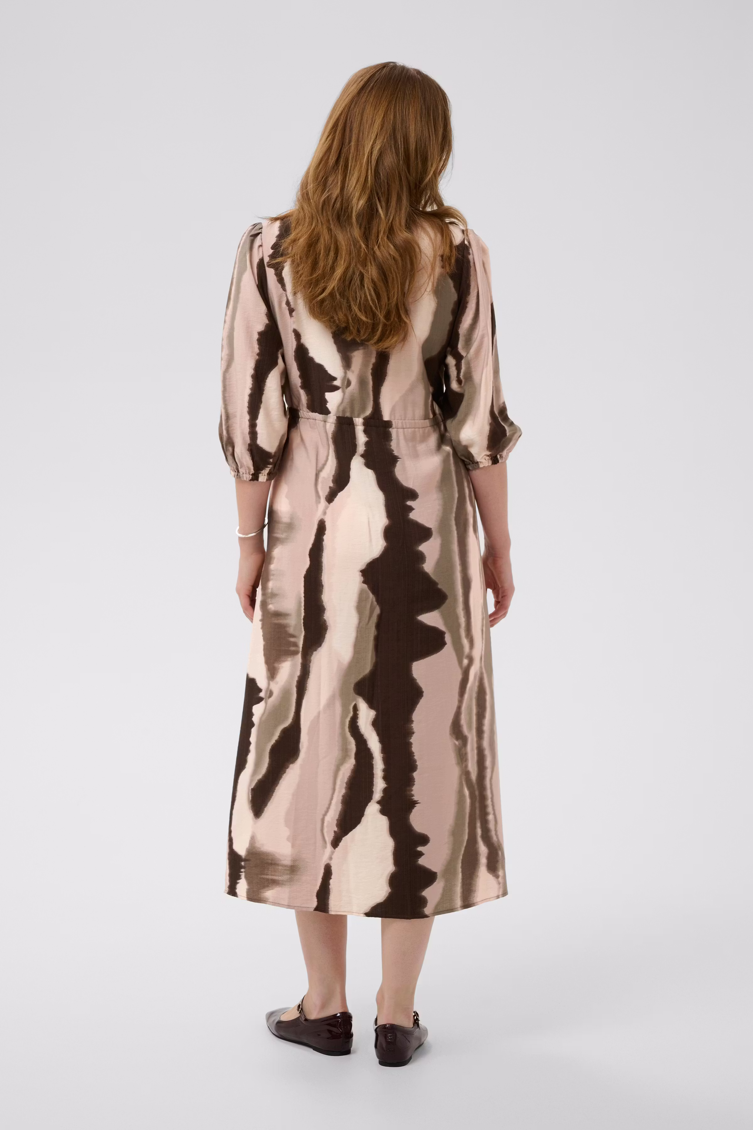 BPtamia Kleid LOOKBOOK BACK 40200138-109275